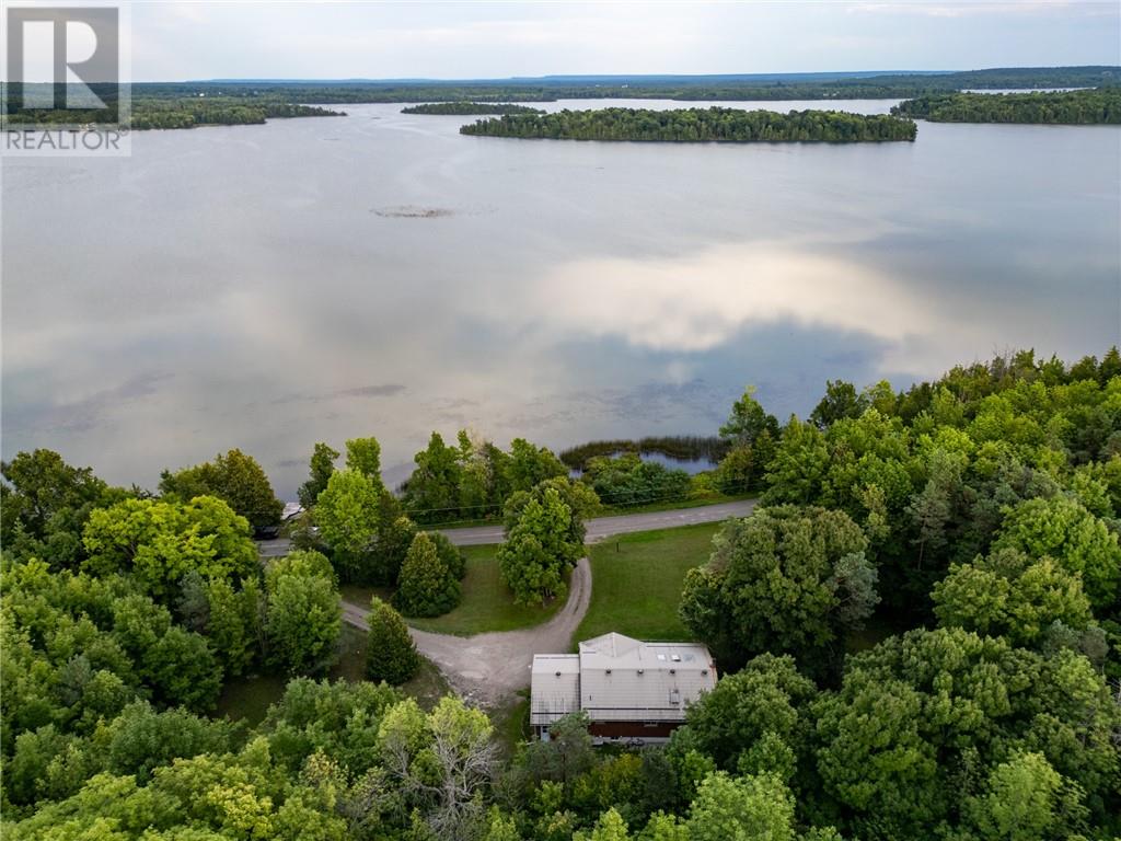157 Emery Road, Gore Bay, Ontario  P0P 1H0 - Photo 8 - 2126837