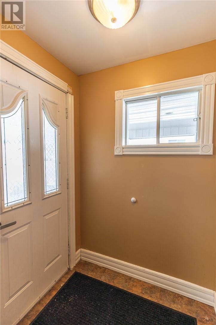 468 Adelaide Street, Espanola, Ontario  P5E 1K6 - Photo 4 - 2129941