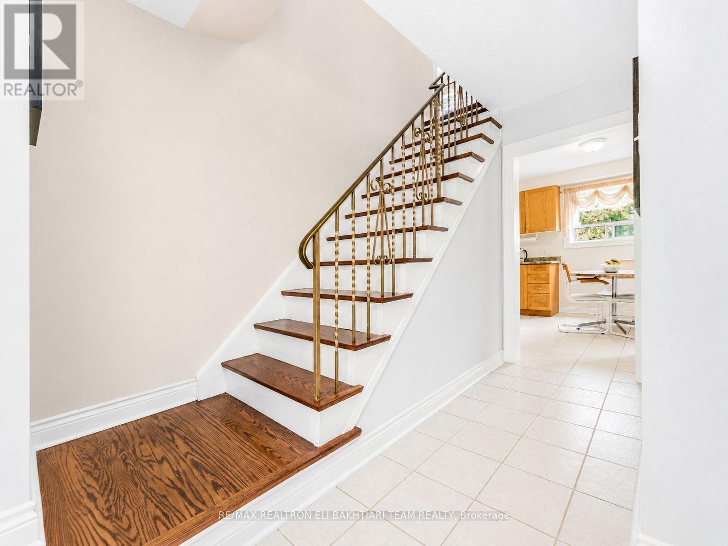 180 Woodsworth Road, Toronto, Ontario  M2L 2T1 - Photo 23 - C13698060