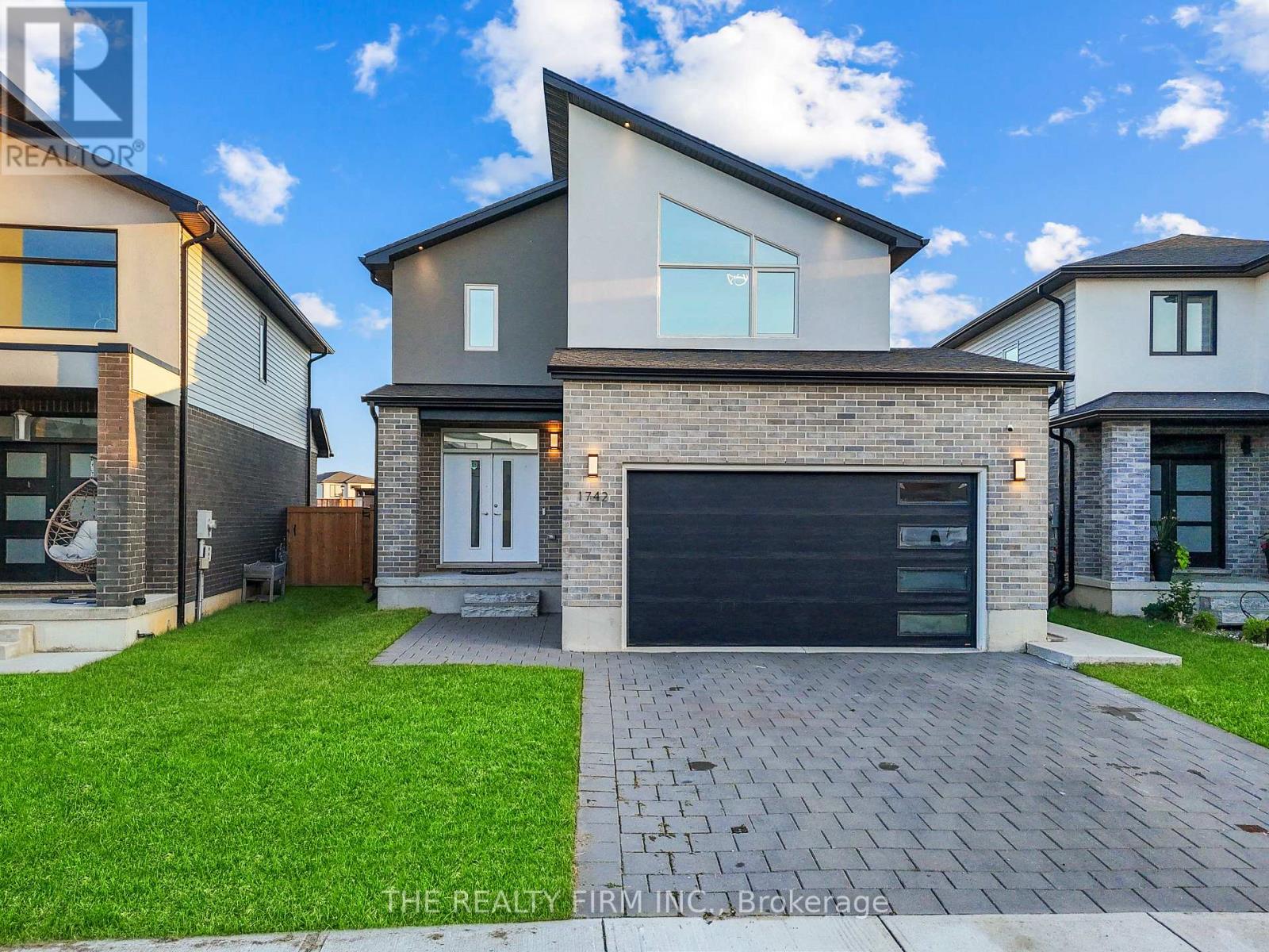 1742 Applerock Avenue, London North, Ontario  N6G 0X7 - Photo 1 - X13701834