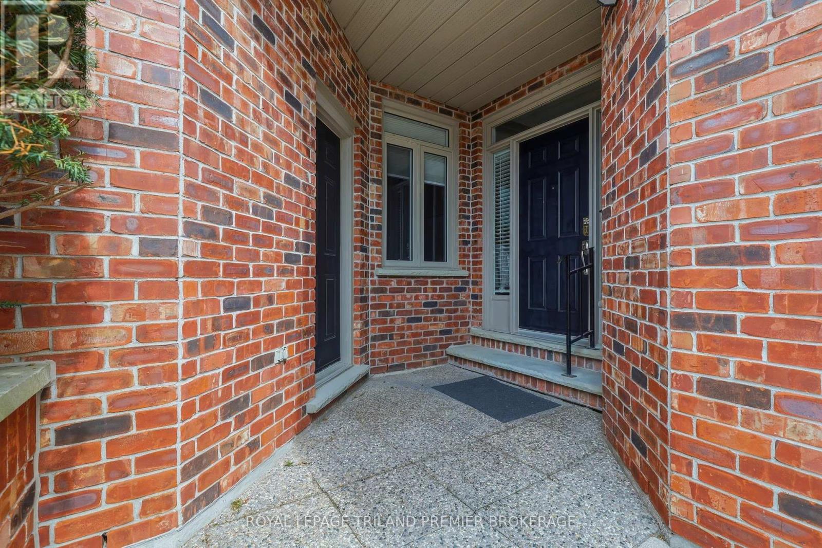 31 - 400 Ambleside Drive, London North, Ontario  N6G 4Y7 - Photo 2 - X13701942