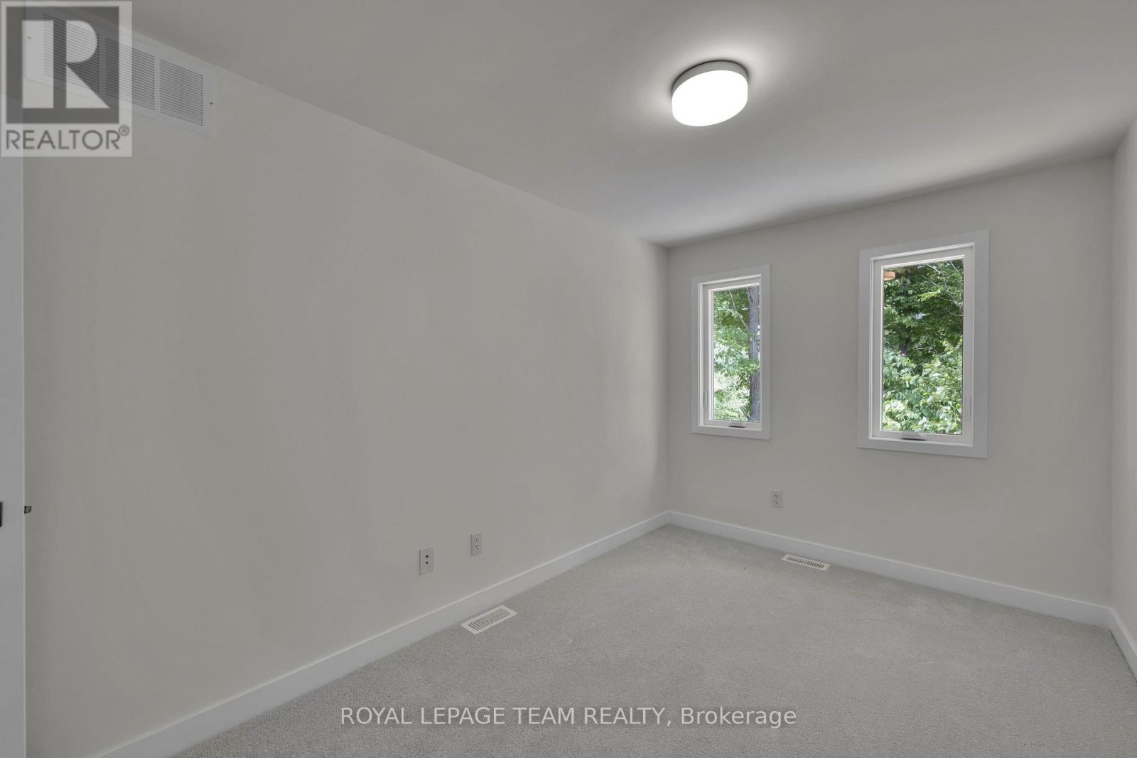 142 Doctor Agnes Craine Drive, Smiths Falls, Ontario  K7A 0A5 - Photo 9 - X13701956