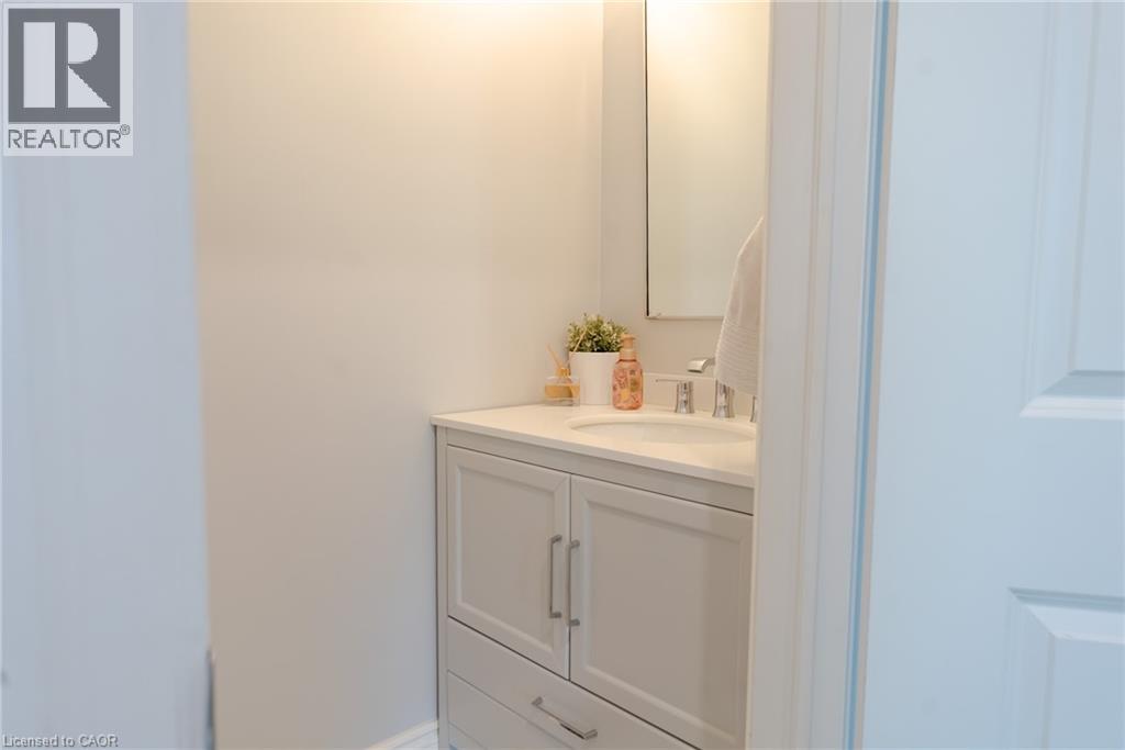 4303 Arejay Avenue, Beamsville, Ontario  L3J 0P8 - Photo 5 - 40857502