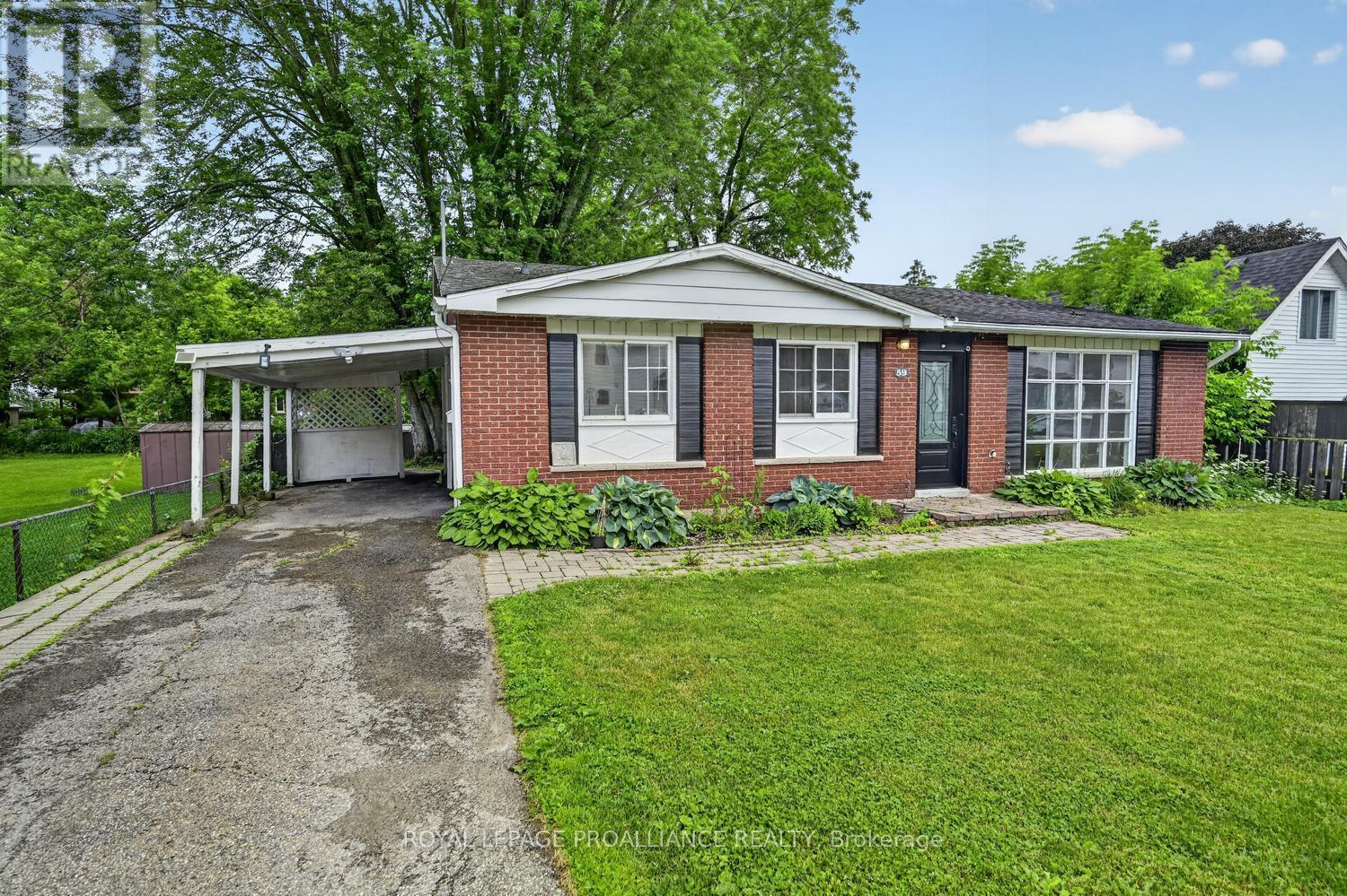 59 Abbott Street, Brockville, Ontario K6V 4A5 - Photo 3 - X13701074