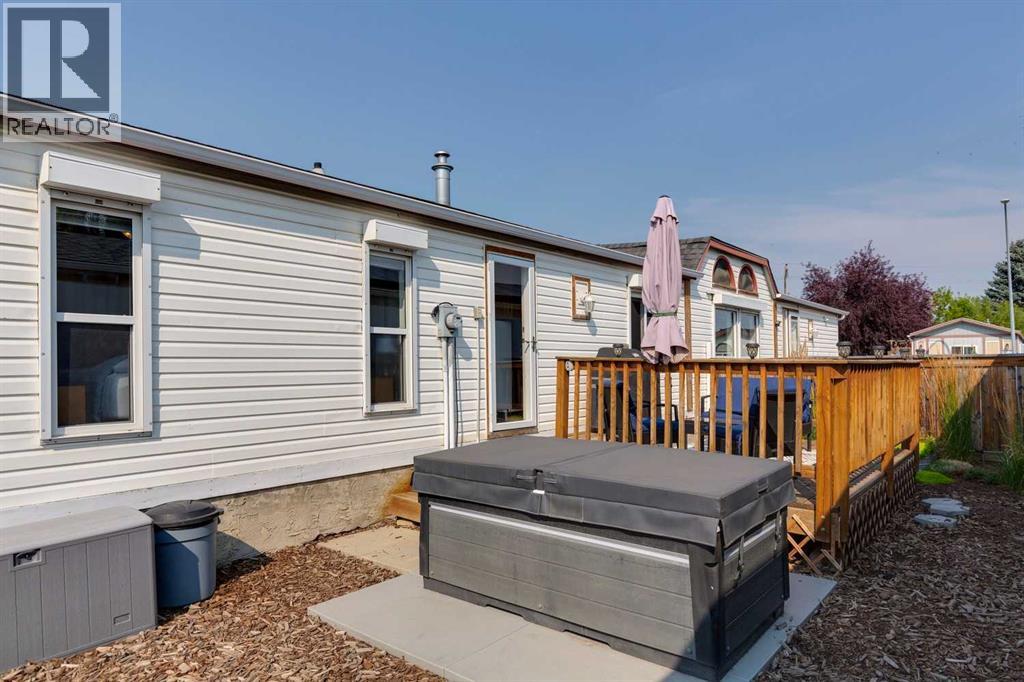 25 Erin Woods Circle SE, Calgary, Alberta  T2B 3C9 - Photo 24 - A2339198