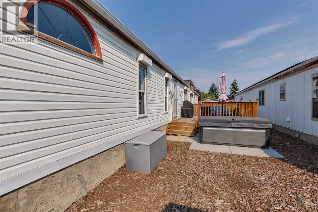 25 Erin Woods Circle SE, Calgary, Alberta  T2B 3C9 - Photo 23 - A2339198