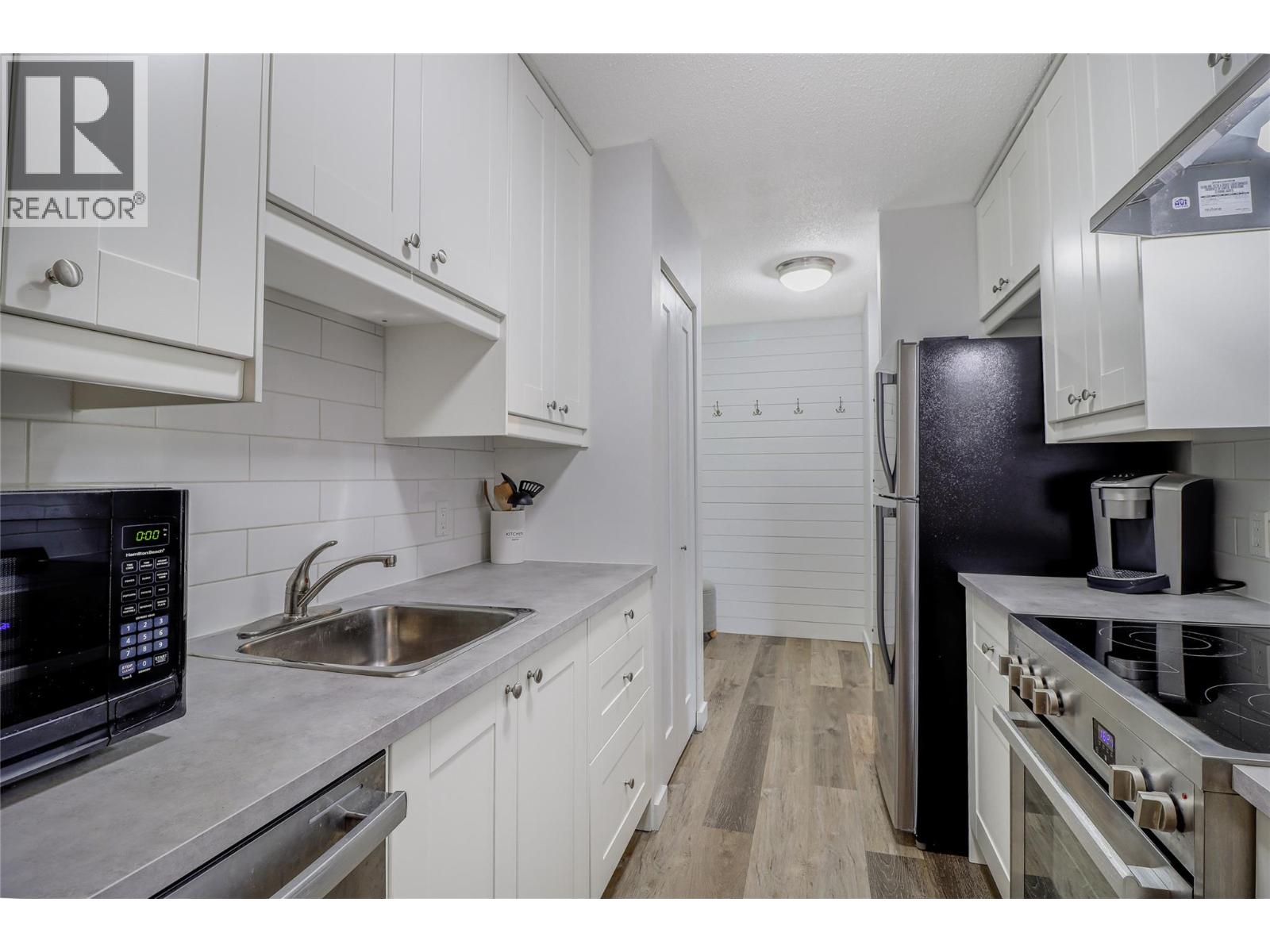 606 18th Avenue N Unit# 403, Cranbrook, British Columbia  V1C 5M1 - Photo 9 - 10398132