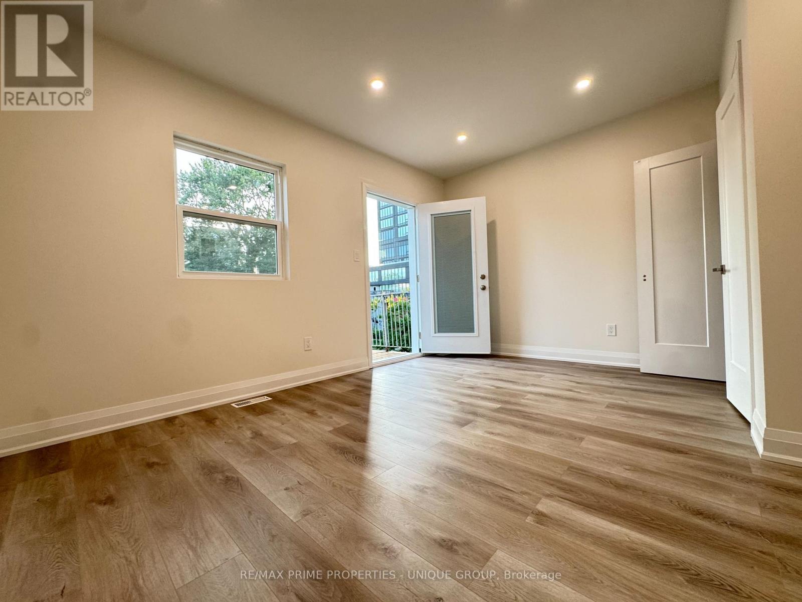2 - 62 Henry Street, Toronto, Ontario  M5T 1X2 - Photo 10 - C13701768
