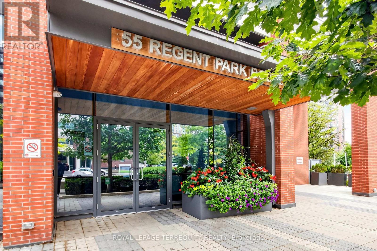 415 - 55 Regent Park Boulevard, Toronto, Ontario  M5A 0C2 - Photo 4 - C13701788