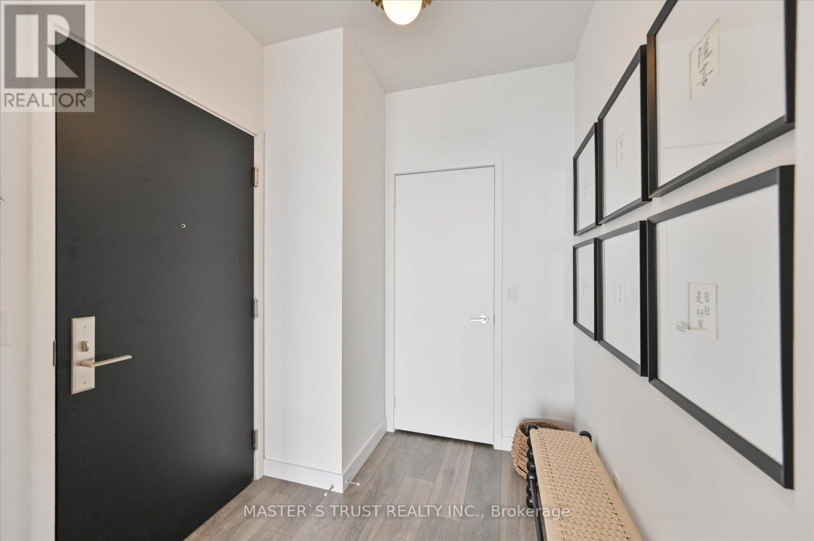 Ph 5801 - 8 Eglinton Avenue E, Toronto, Ontario  M4P 0C1 - Photo 4 - C13701832