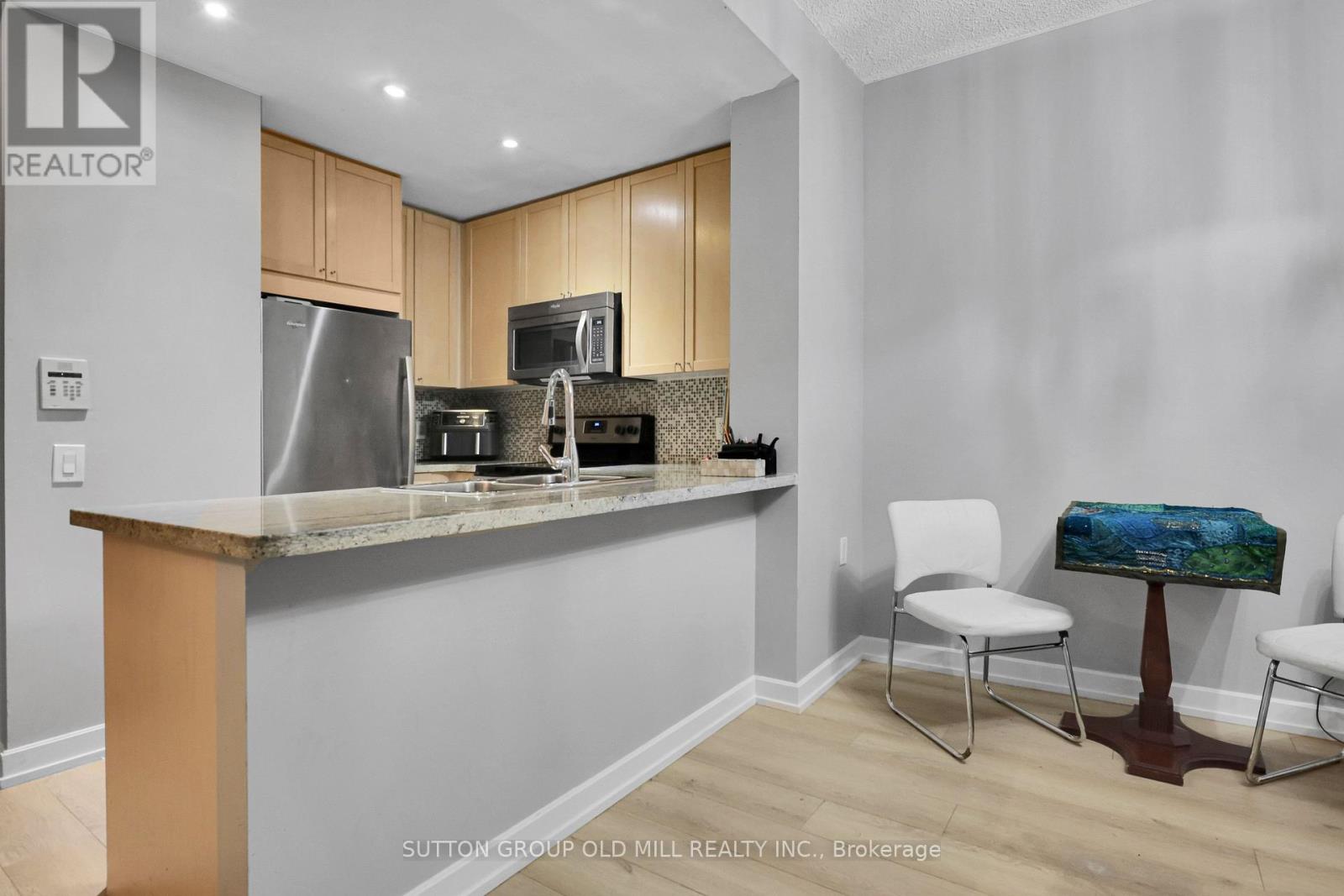 1207 - 85 Bloor Street E, Toronto, Ontario  M4W 3Y1 - Photo 10 - C13701934