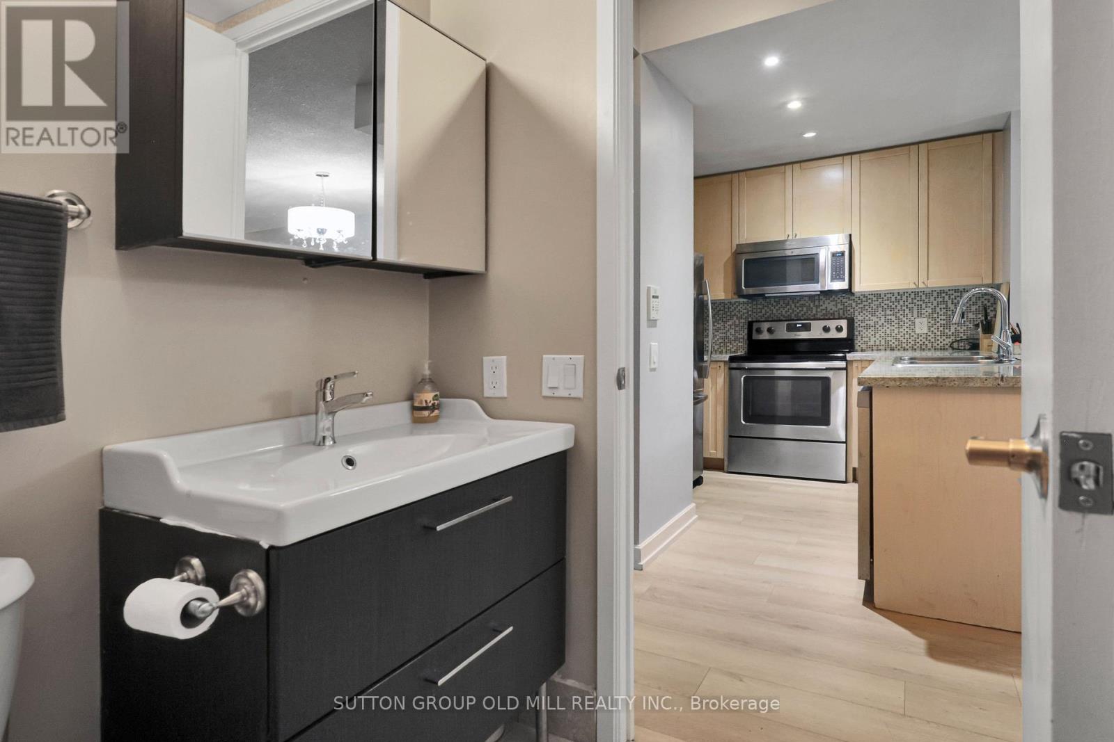 1207 - 85 Bloor Street E, Toronto, Ontario  M4W 3Y1 - Photo 15 - C13701934