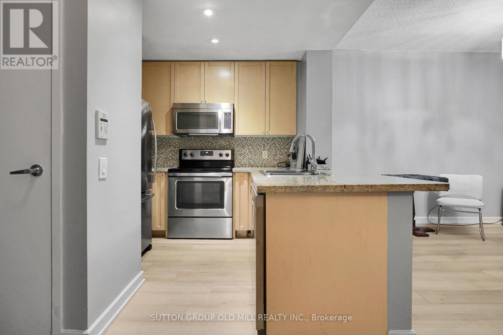1207 - 85 Bloor Street E, Toronto, Ontario  M4W 3Y1 - Photo 8 - C13701934