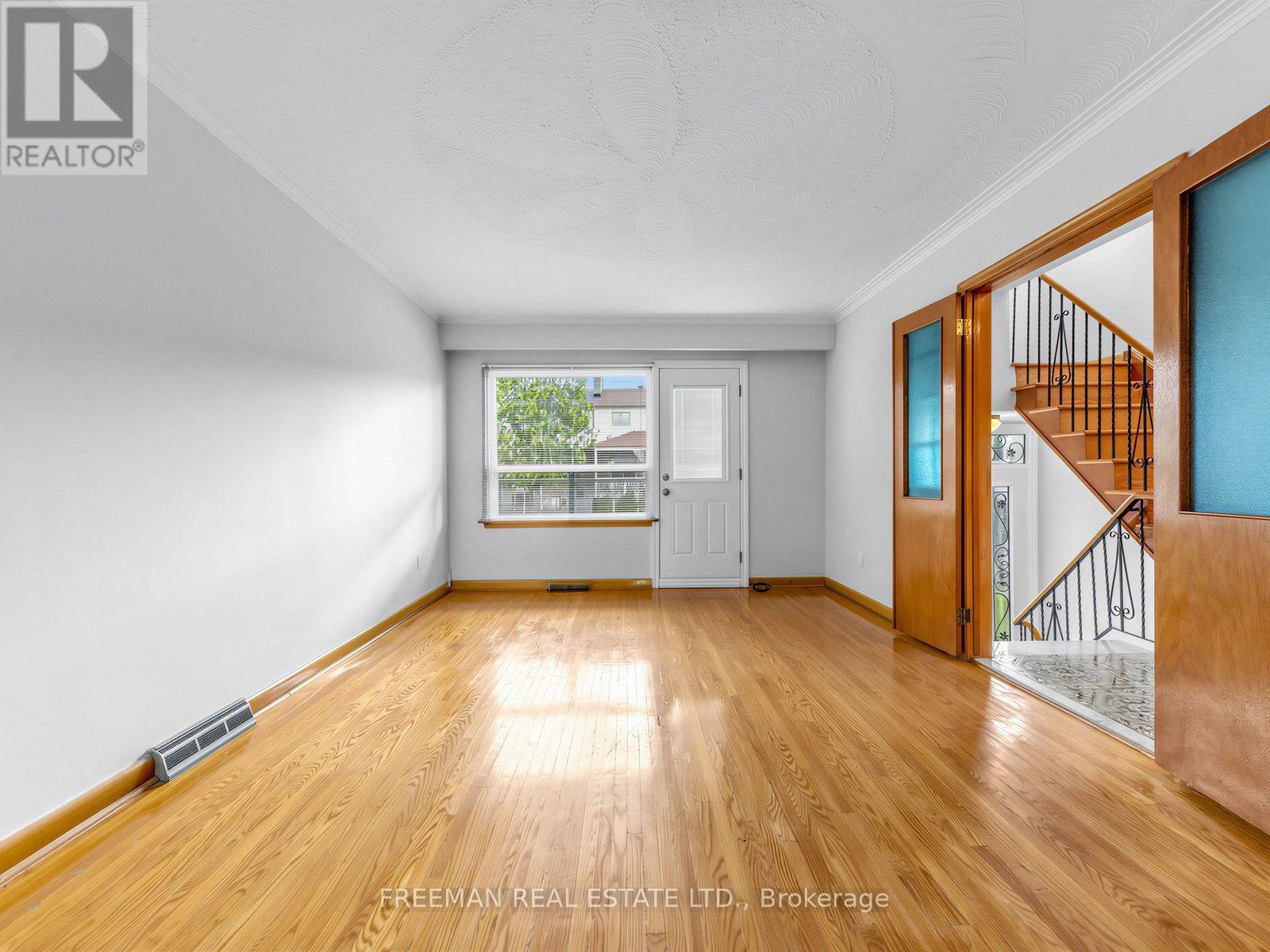380 Glenholme Avenue, Toronto, Ontario  M6E 3E5 - Photo 8 - C13701986