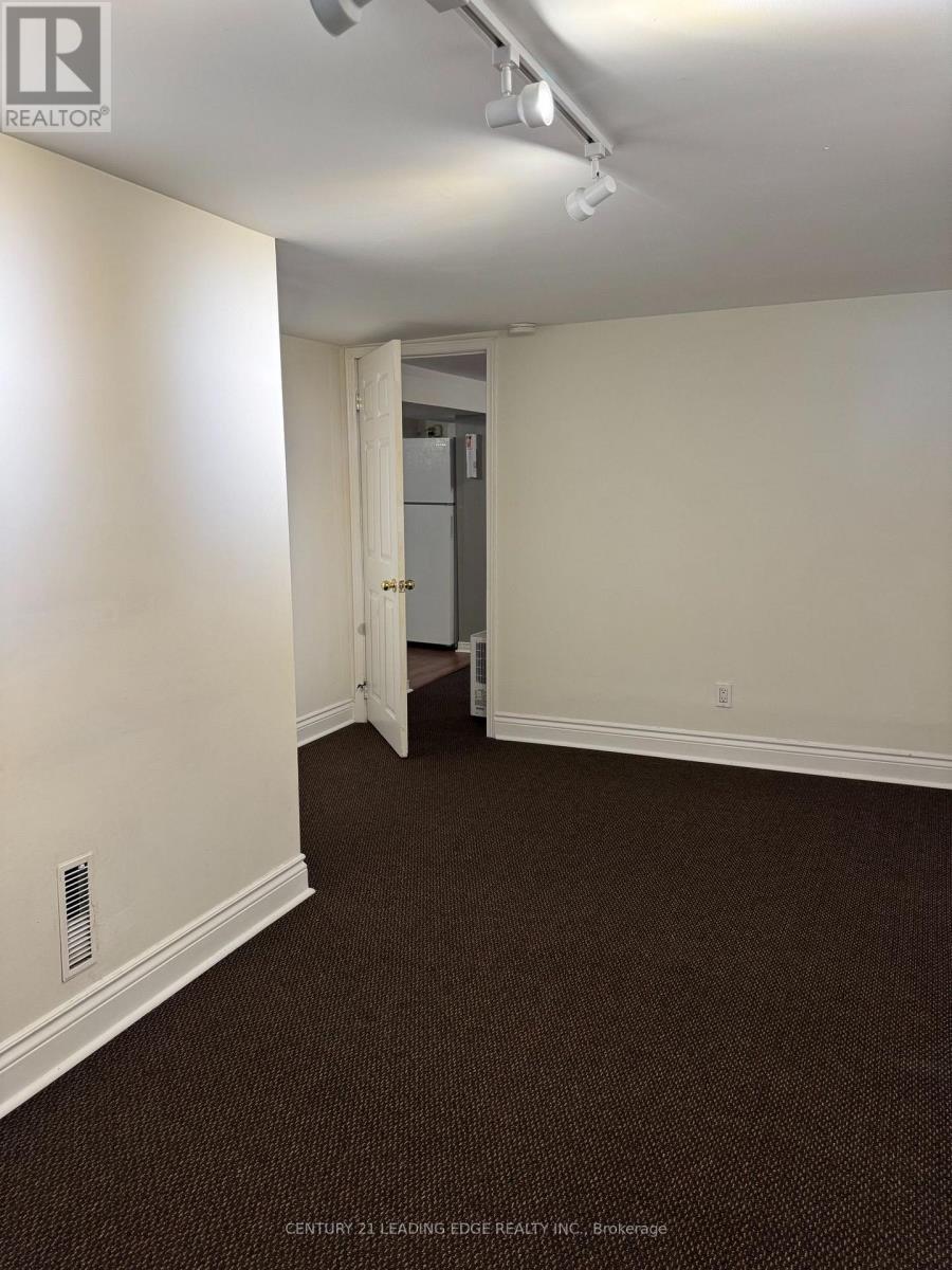 293 Oshawa Boulevard N, Oshawa, Ontario  L1G 5T2 - Photo 10 - E13701782