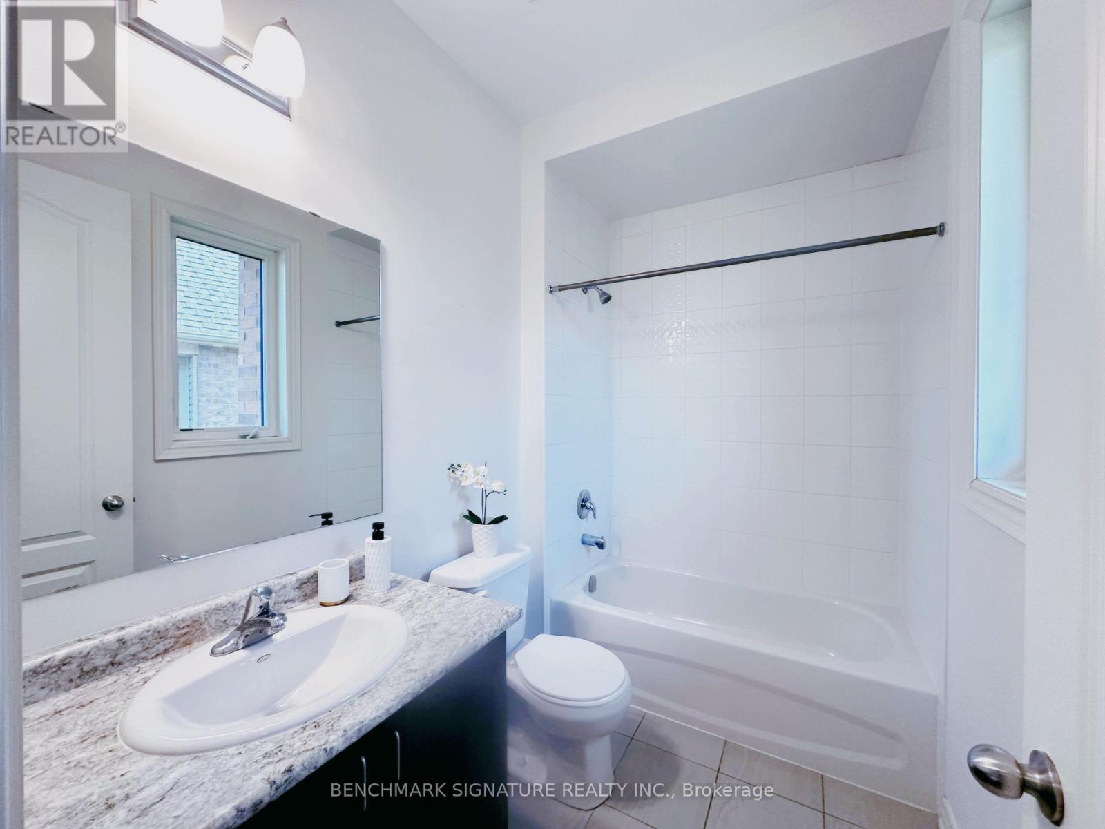 2481 Bandsman Crescent, Oshawa, Ontario  L1L 0M1 - Photo 21 - E13701868