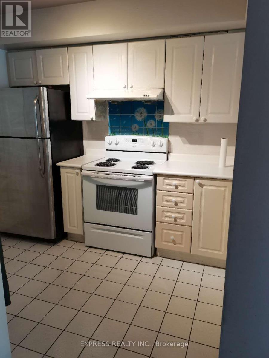 1111 - 18 Lee Centre Drive, Toronto, Ontario  M1H 3H5 - Photo 3 - E13701890
