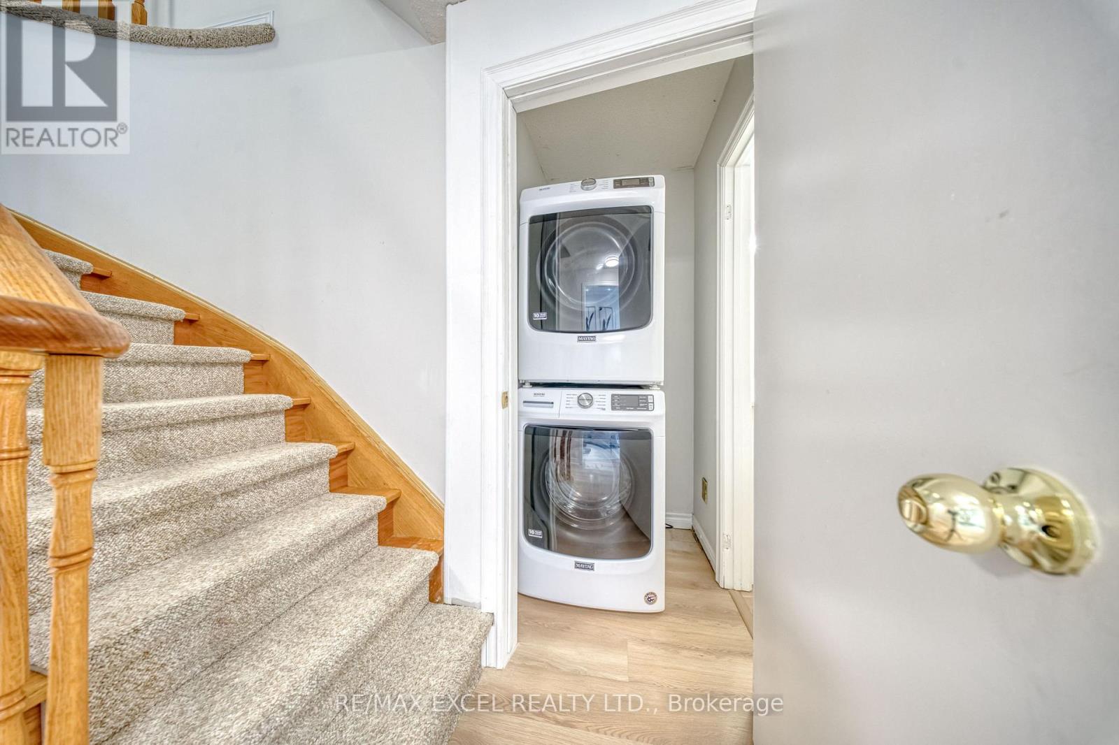 1019 Rouge Valley Drive, Pickering, Ontario  L1V 4N8 - Photo 24 - E13701892