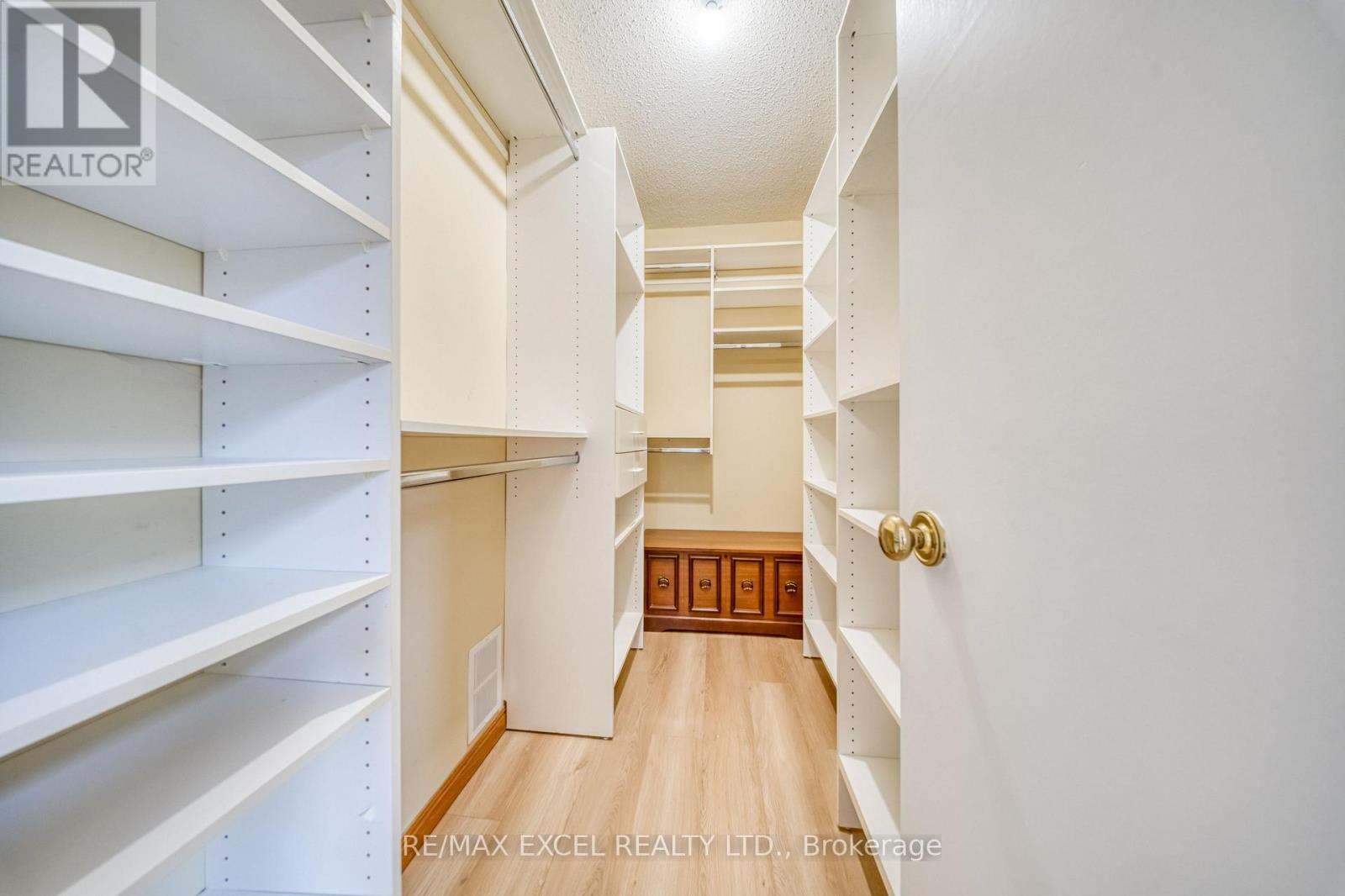 1019 Rouge Valley Drive, Pickering, Ontario  L1V 4N8 - Photo 30 - E13701892