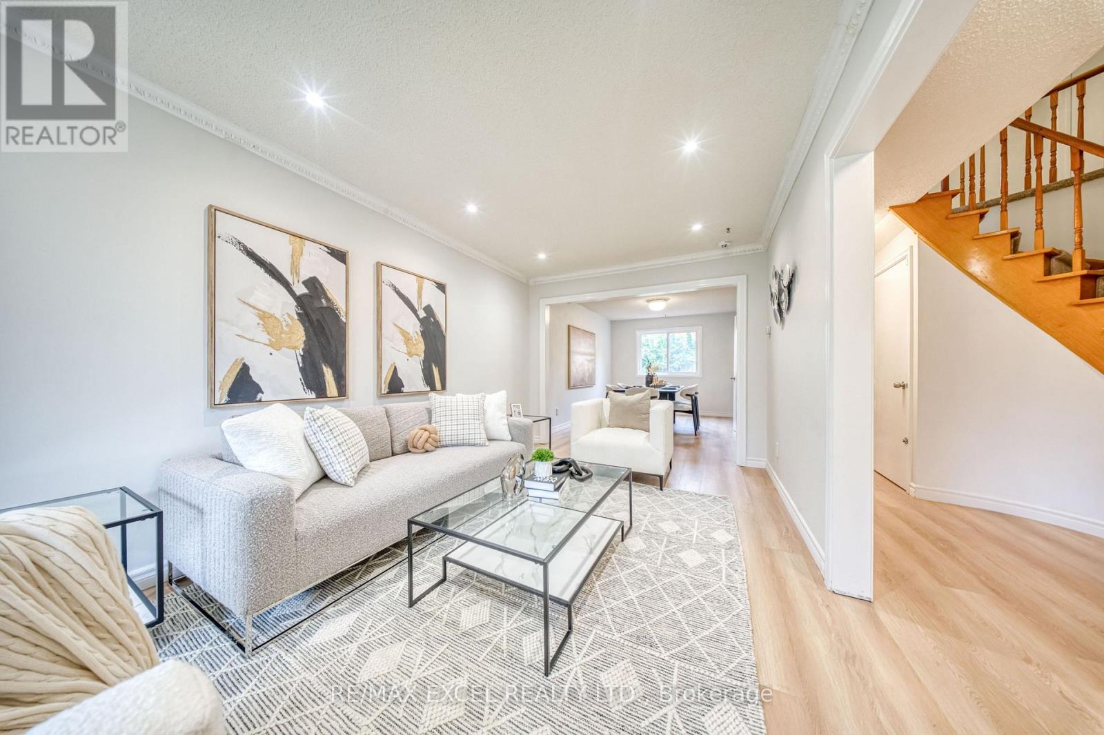 1019 Rouge Valley Drive, Pickering, Ontario  L1V 4N8 - Photo 5 - E13701892