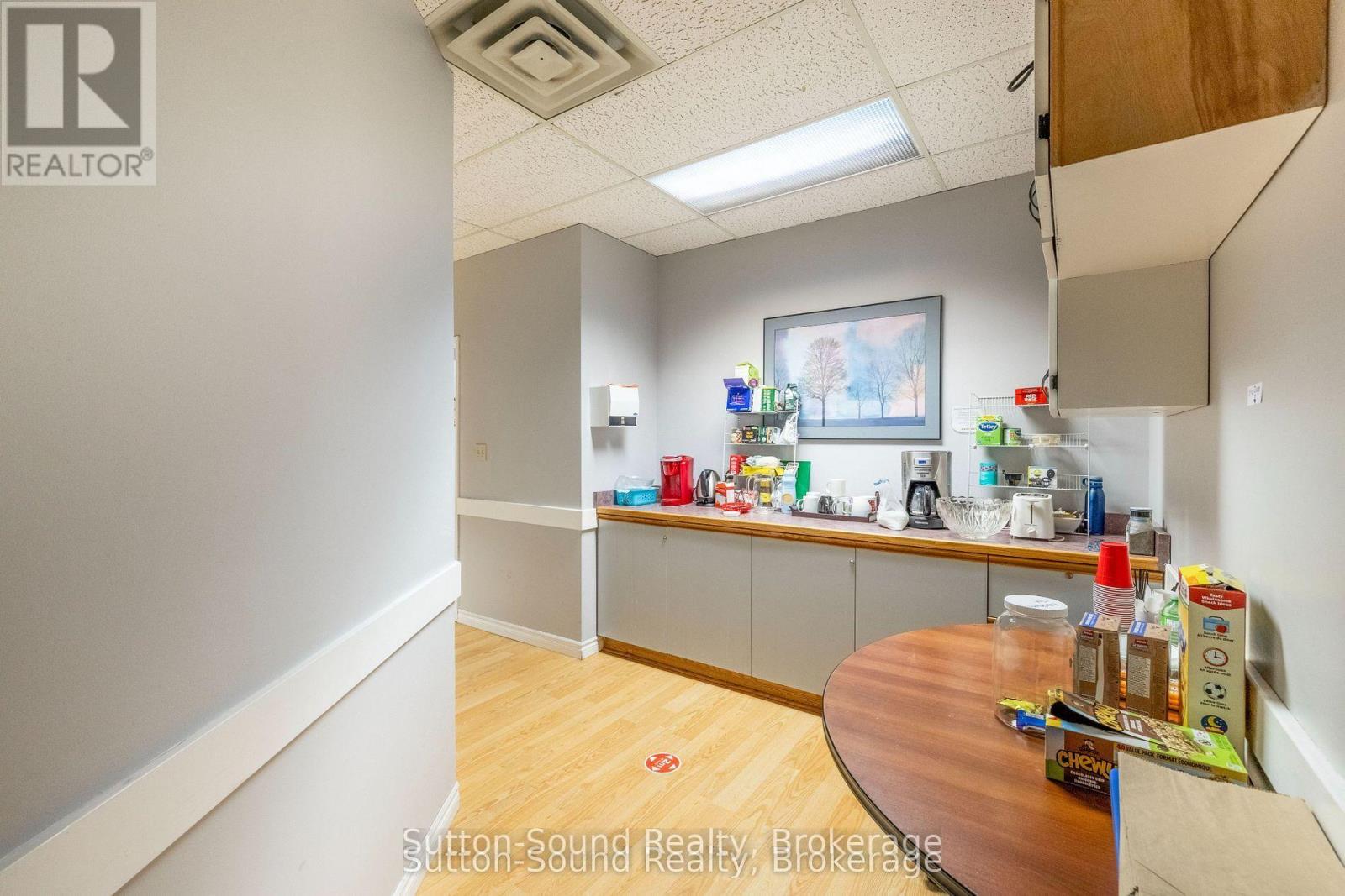 1024 2nd Avenue E, Owen Sound, Ontario  N4K 2H7 - Photo 10 - X13701836