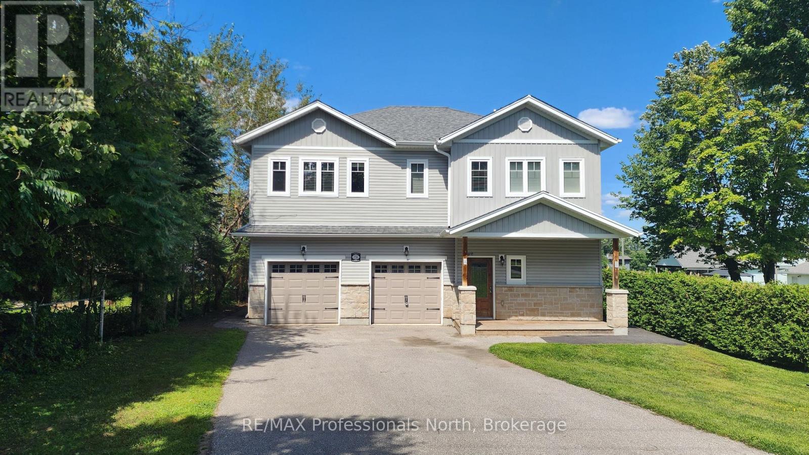 5 GREAVES AVENUE, Huntsville, Ontario