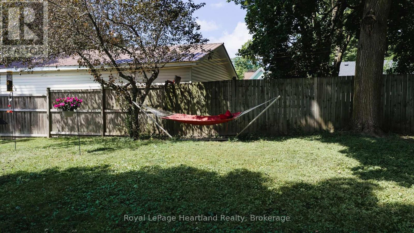 131 Rattenbury Street W, Central Huron, Ontario  N0M 1L0 - Photo 43 - X13701982