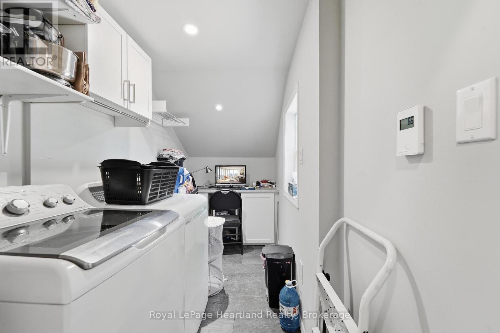 131 Rattenbury Street W, Central Huron, Ontario  N0M 1L0 - Photo 6 - X13701982