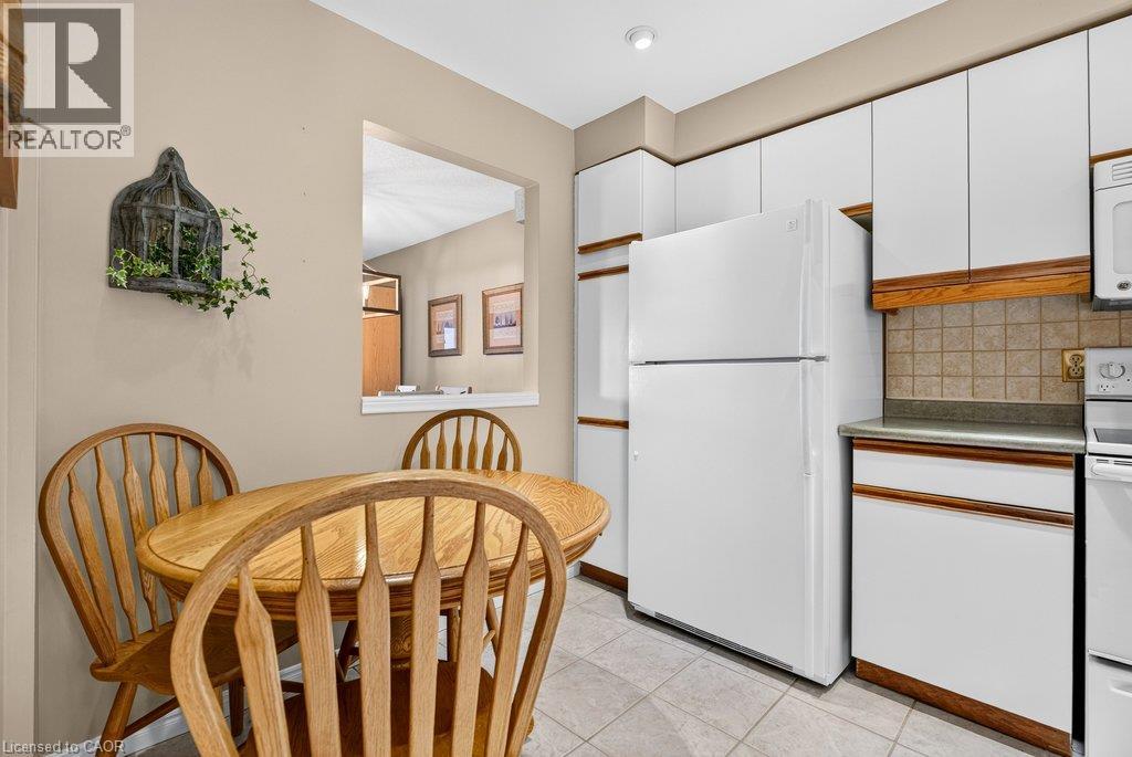 2136 Old Lakeshore Road Unit# 8, Burlington, Ontario  L7R 1A3 - Photo 13 - 40846300