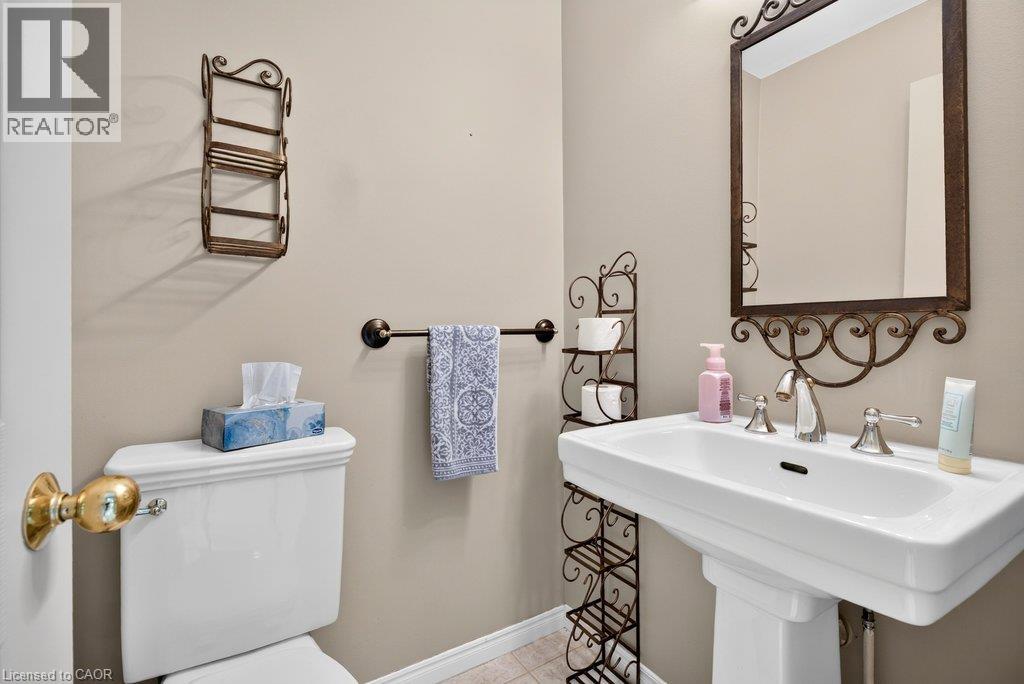 2136 Old Lakeshore Road Unit# 8, Burlington, Ontario  L7R 1A3 - Photo 14 - 40846300