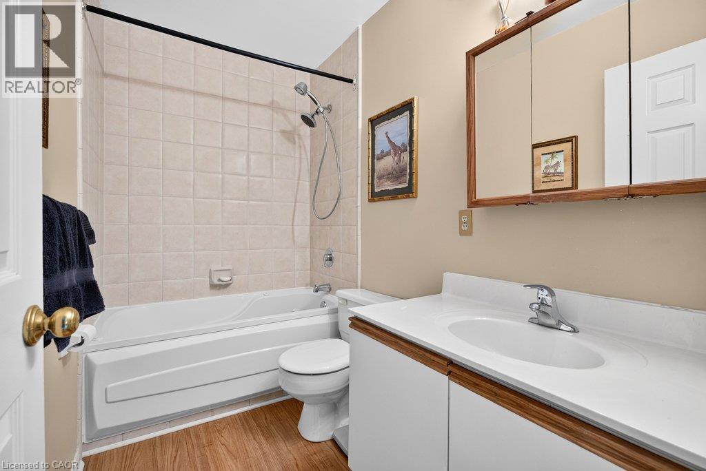 2136 Old Lakeshore Road Unit# 8, Burlington, Ontario  L7R 1A3 - Photo 25 - 40846300