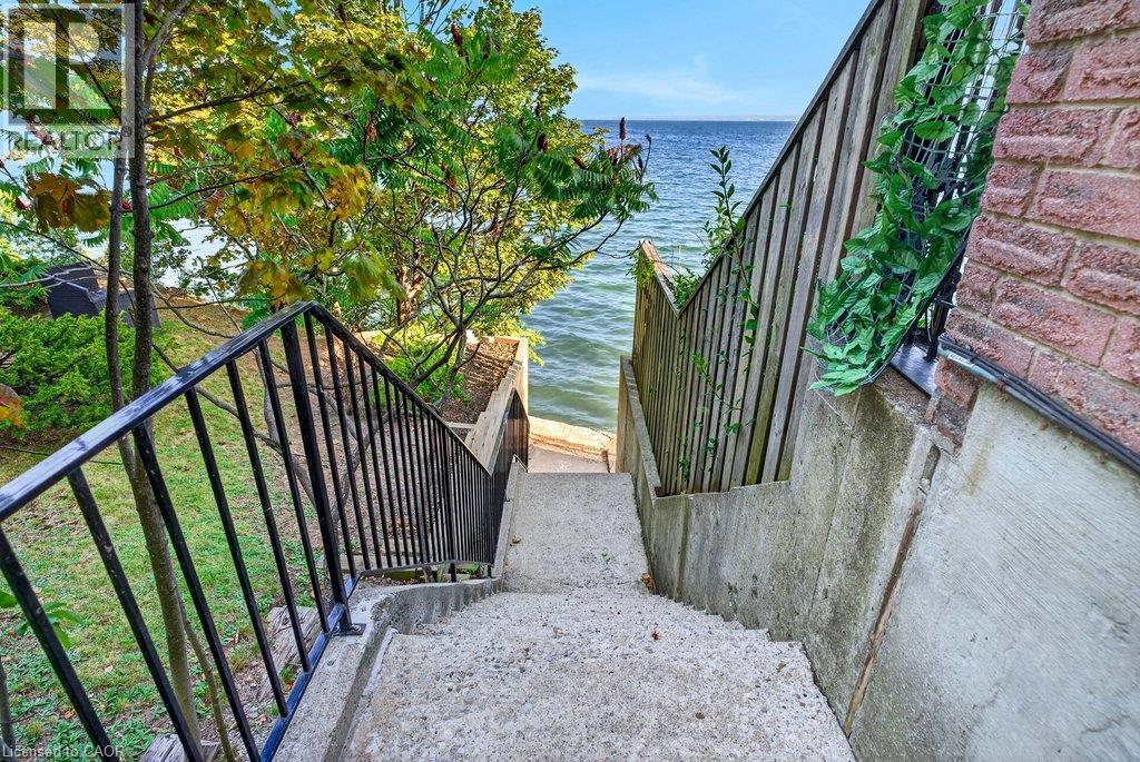 2136 Old Lakeshore Road Unit# 8, Burlington, Ontario  L7R 1A3 - Photo 35 - 40846300