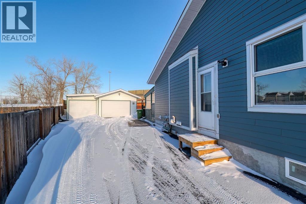70 Elizabeth Way SE, Airdrie, Alberta  T4B 2H6 - Photo 42 - A2316637