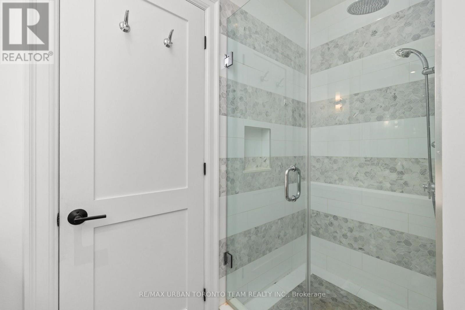 18 Draper Street, Toronto, Ontario  M5V 2M4 - Photo 22 - C13636790