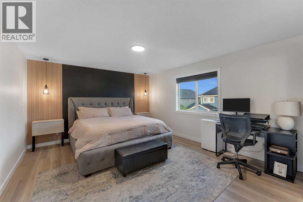 156 Rainbow Falls Heath, Chestermere, Alberta  T1X 0S7 - Photo 23 - A2335837