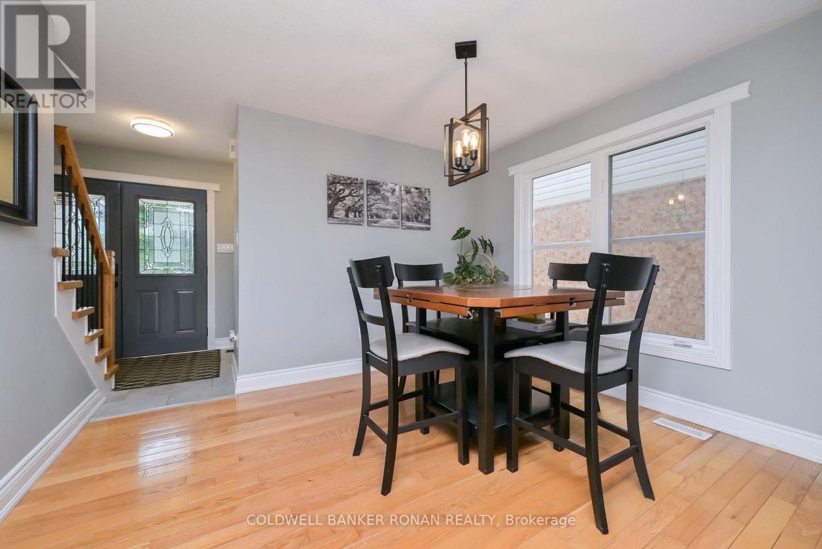 20 John W Taylor Avenue, New Tecumseth, Ontario  L9R 0B3 - Photo 6 - N13701774