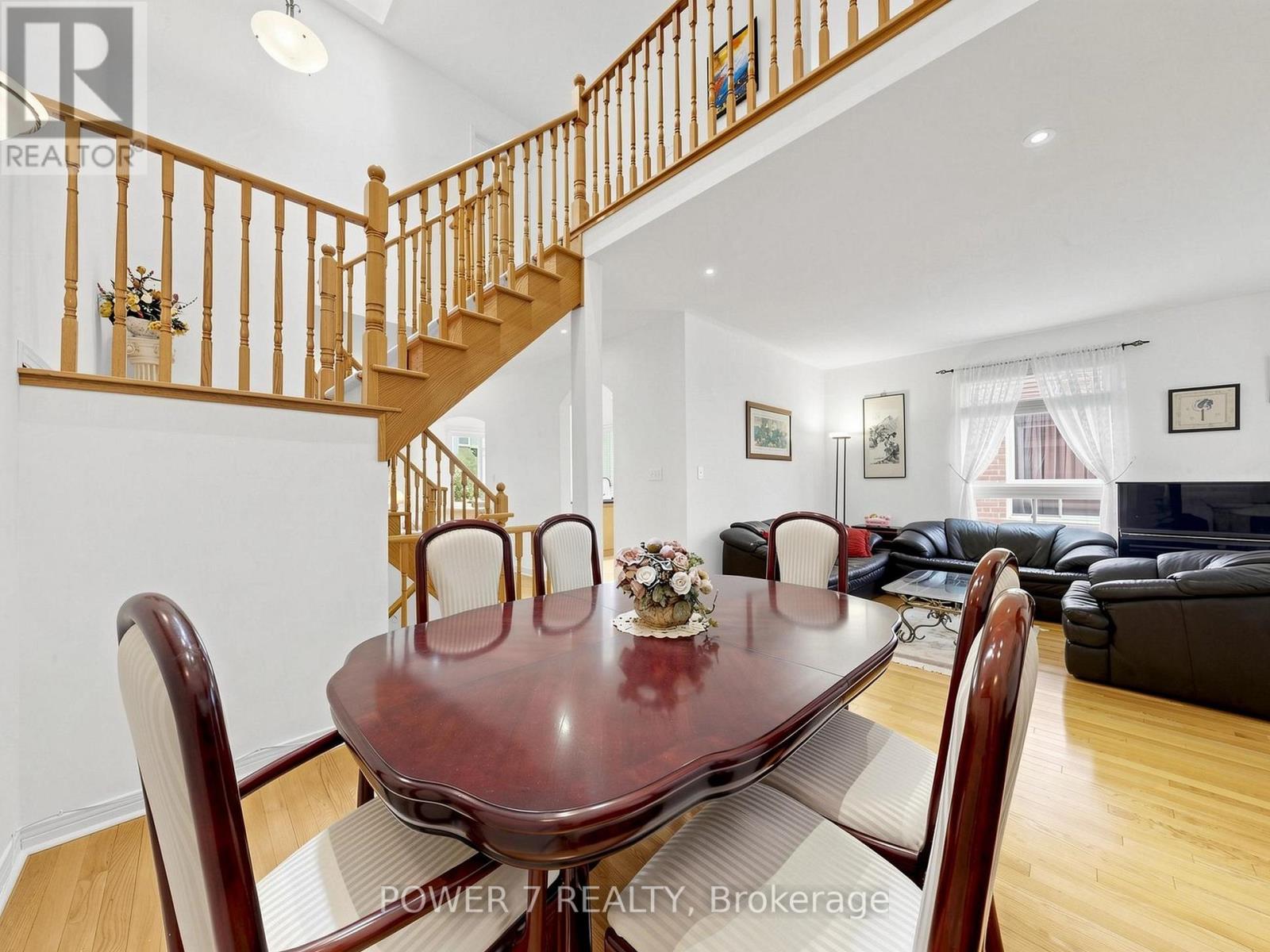 16 Barkwood Hollow, Markham, Ontario  L6C 2J9 - Photo 11 - N13701916