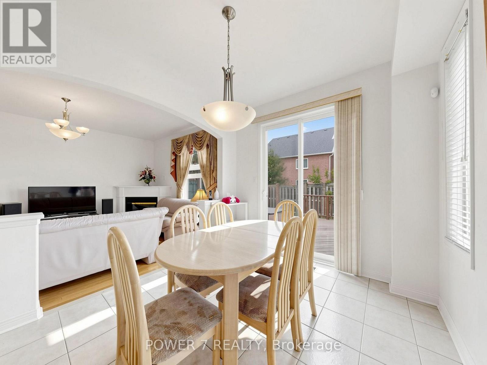 16 Barkwood Hollow, Markham, Ontario  L6C 2J9 - Photo 19 - N13701916