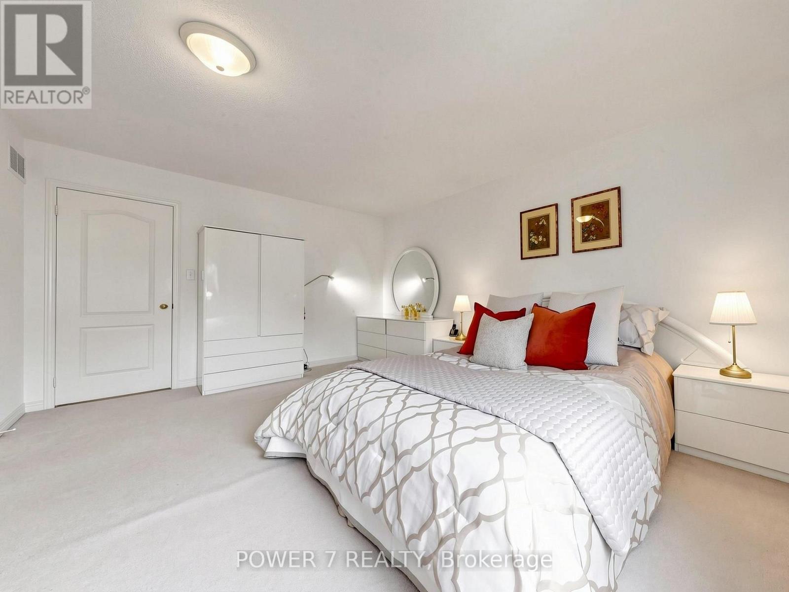 16 Barkwood Hollow, Markham, Ontario  L6C 2J9 - Photo 33 - N13701916