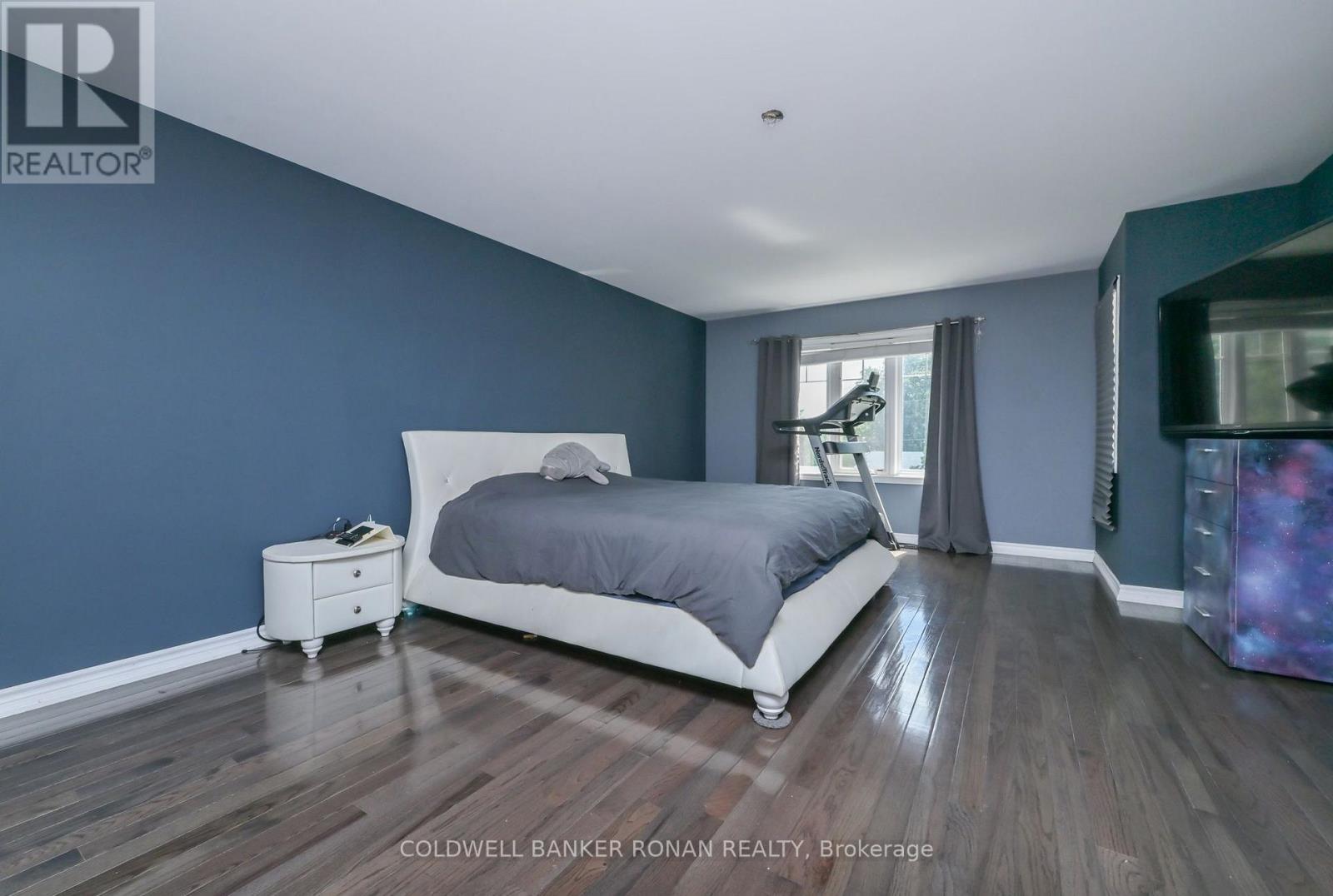 2375 Glenwood School Drive, Burlington, Ontario  L7R 3R9 - Photo 13 - W13701822