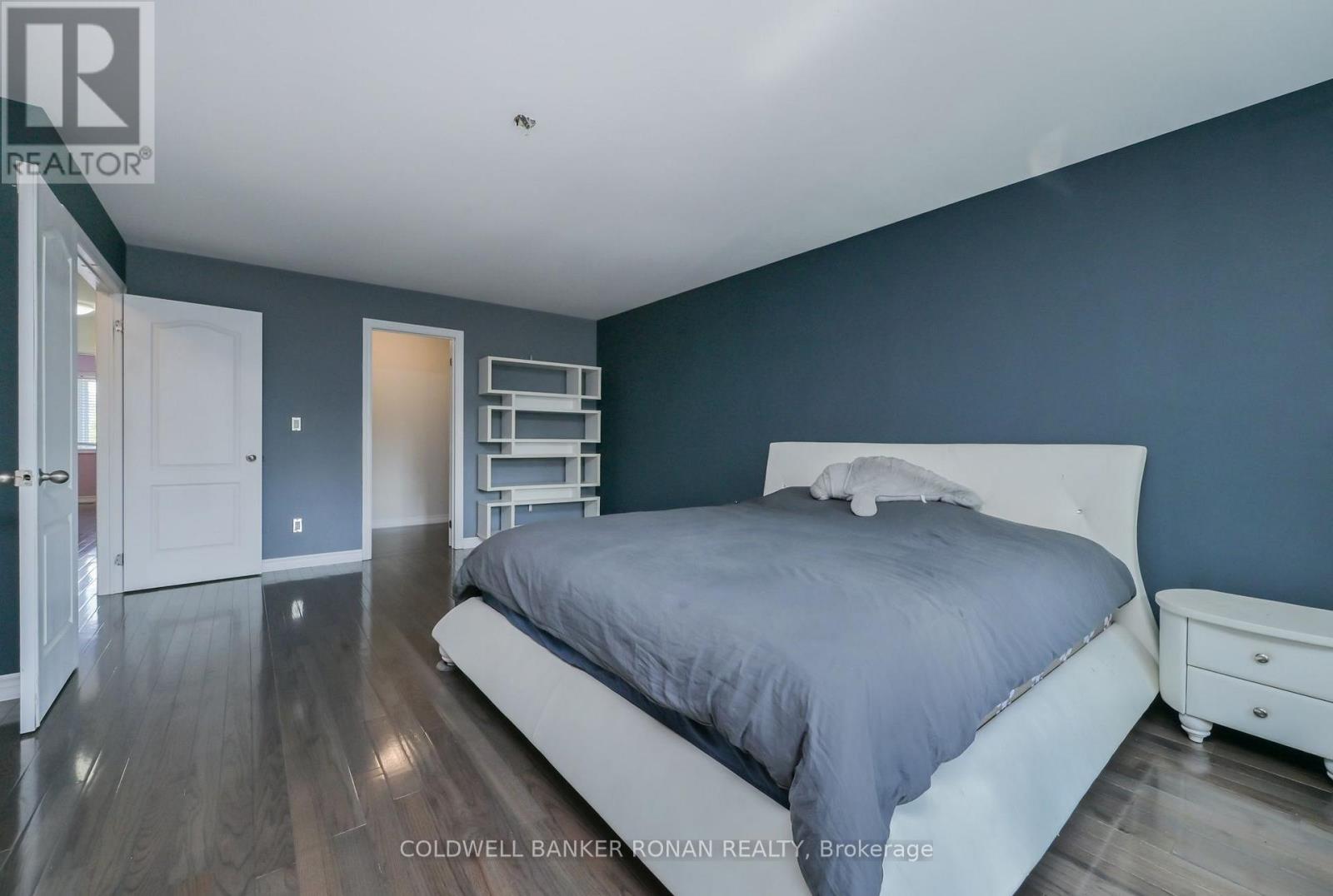 2375 Glenwood School Drive, Burlington, Ontario  L7R 3R9 - Photo 14 - W13701822