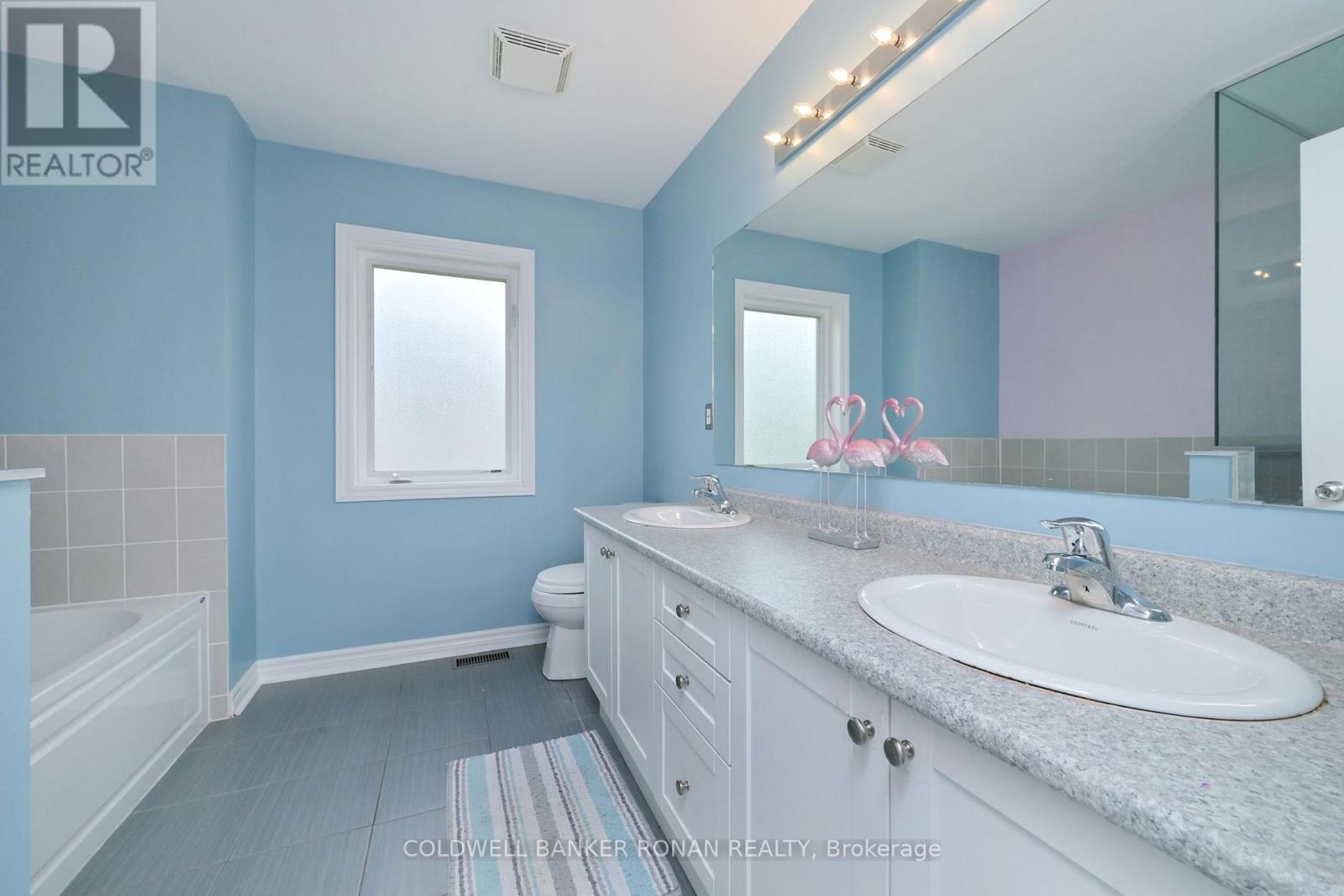 2375 Glenwood School Drive, Burlington, Ontario  L7R 3R9 - Photo 18 - W13701822