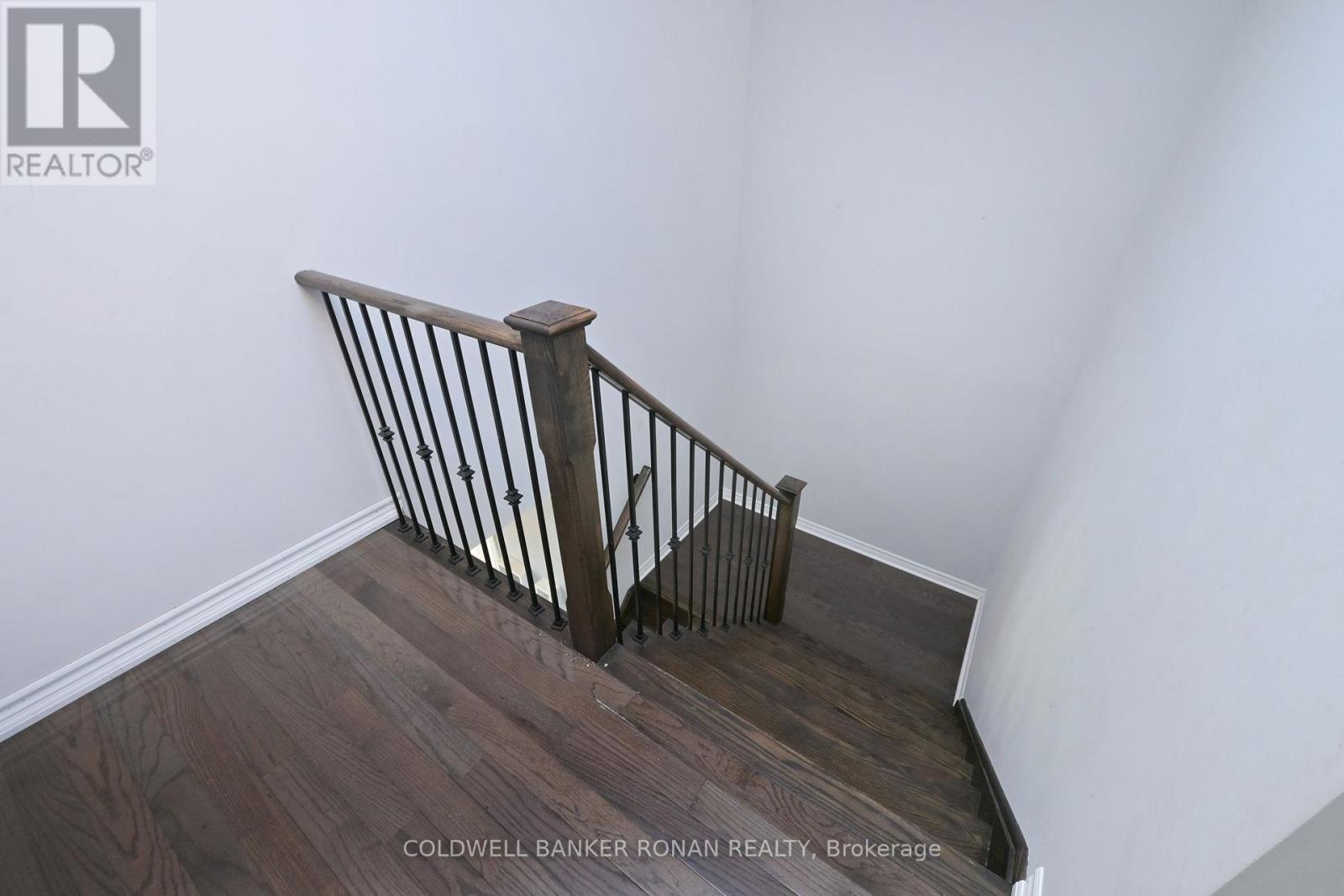 2375 Glenwood School Drive, Burlington, Ontario  L7R 3R9 - Photo 24 - W13701822