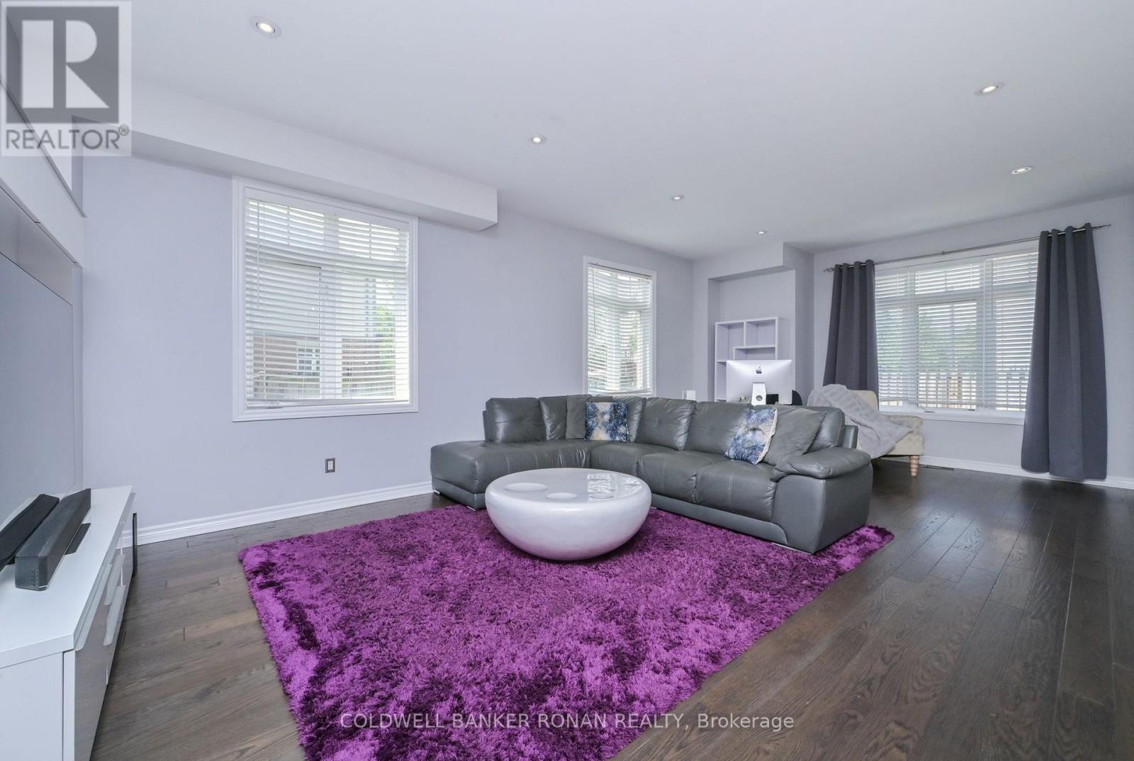 2375 Glenwood School Drive, Burlington, Ontario  L7R 3R9 - Photo 8 - W13701822