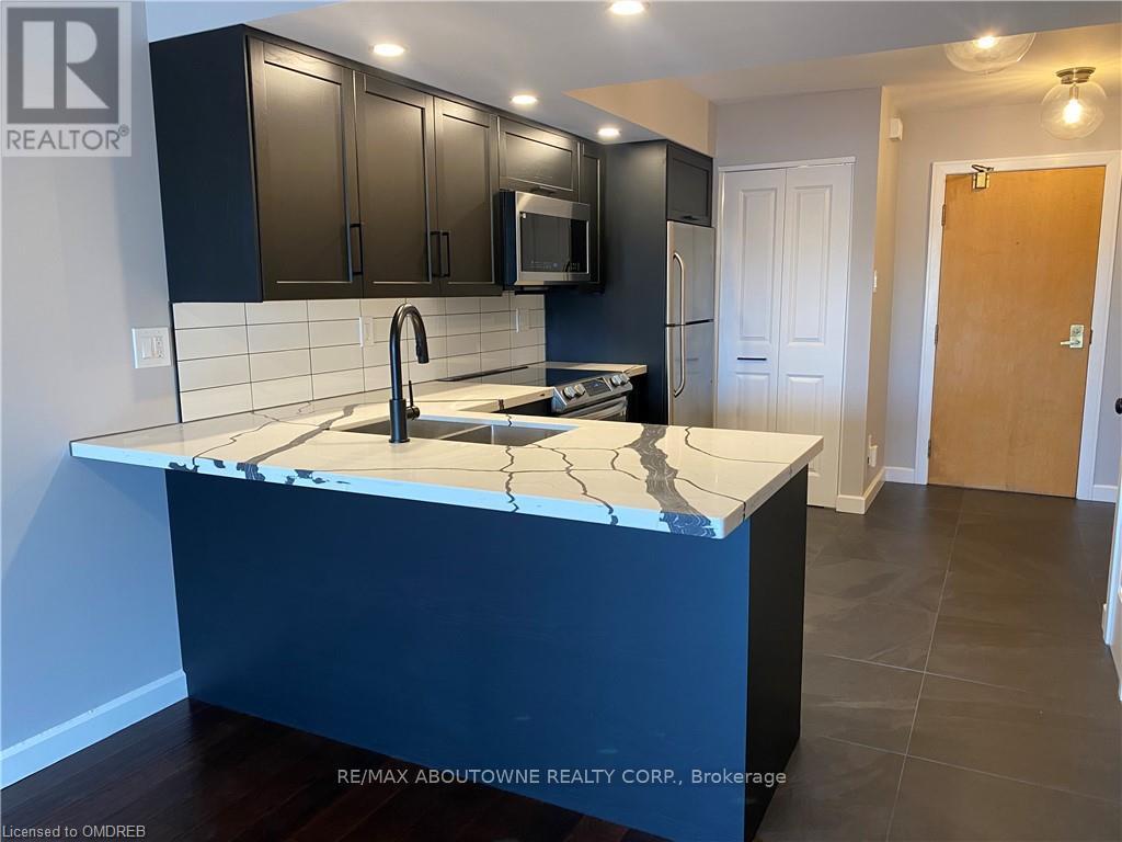 305 - 100 Bronte Road, Oakville, Ontario L6L 6L5 - Photo 5 - W13701828