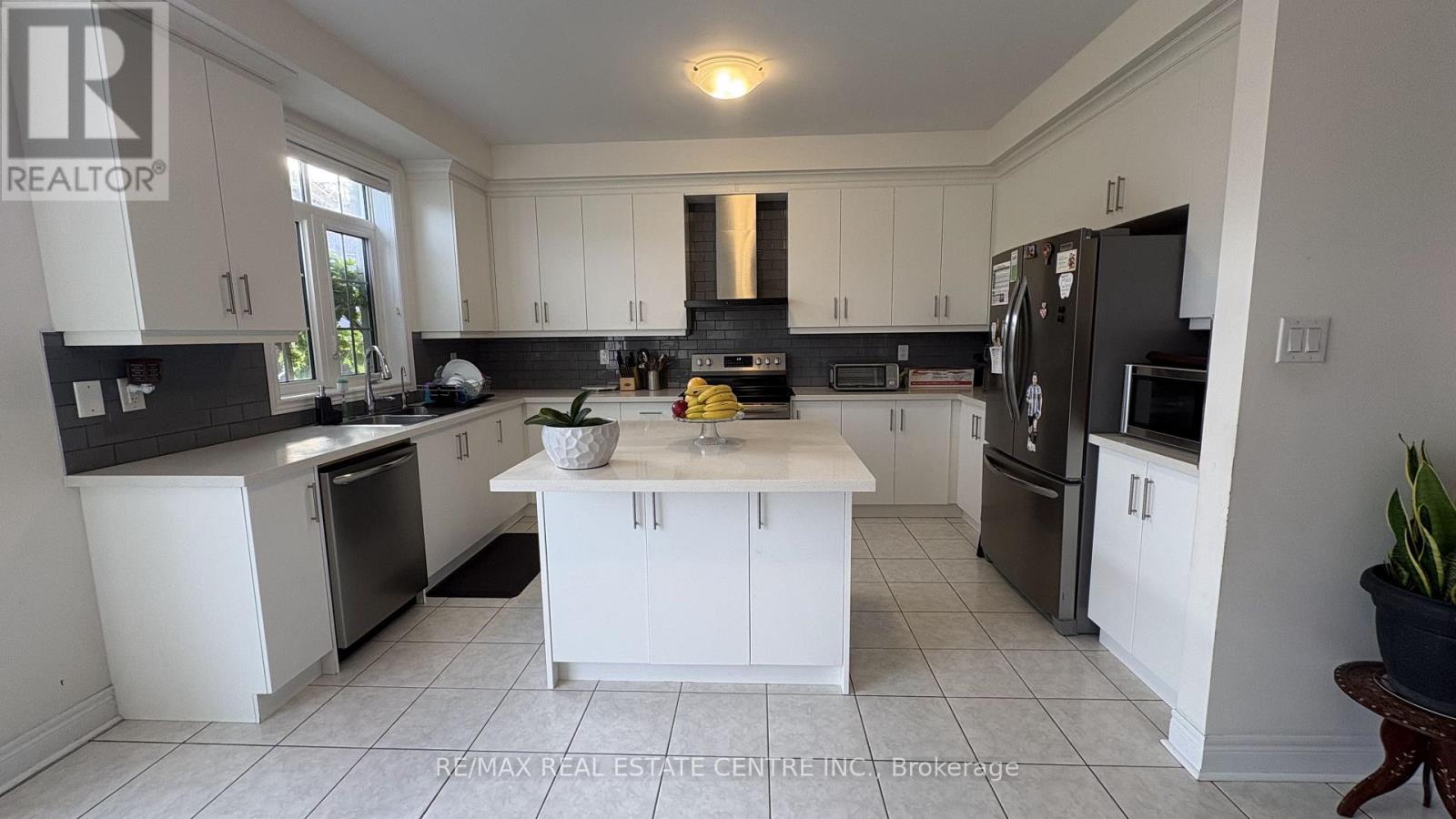 106 Branigan Crescent, Halton Hills, Ontario  L7G 0M8 - Photo 17 - W13701848