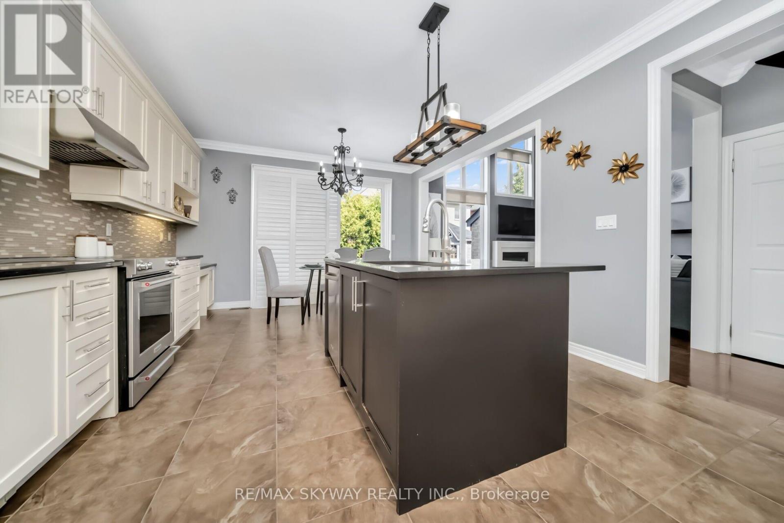 51 Learmont Avenue, Caledon, Ontario  L7C 3N3 - Photo 15 - W13701870