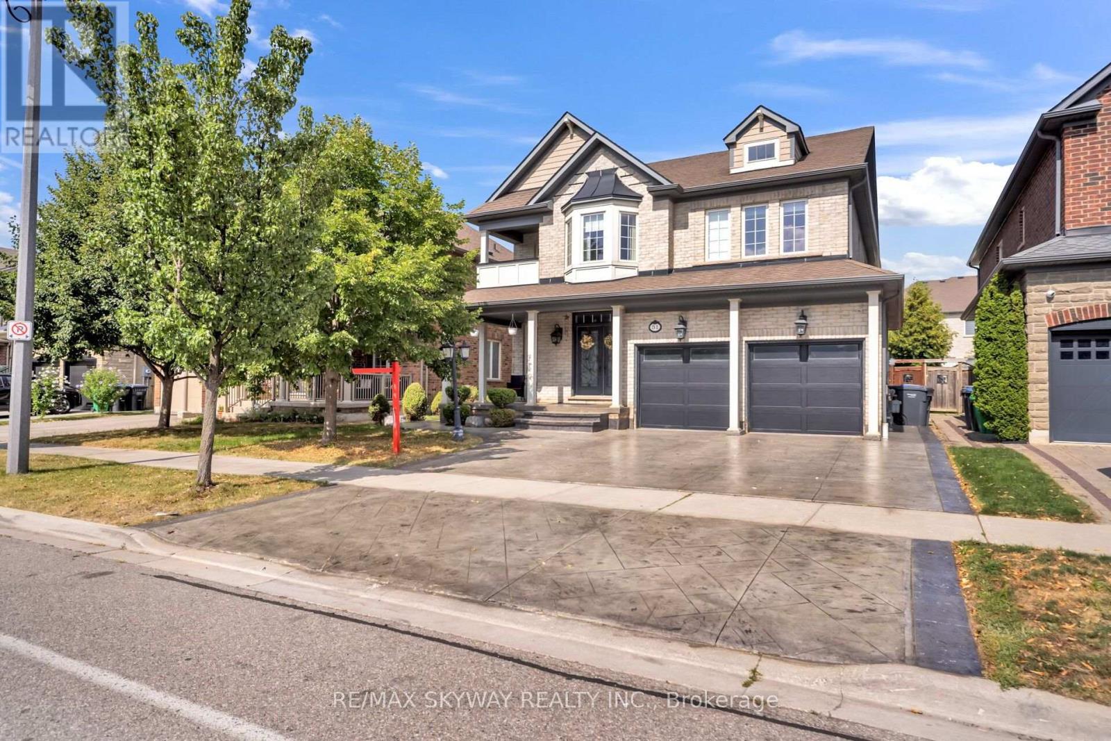 51 Learmont Avenue, Caledon, Ontario  L7C 3N3 - Photo 3 - W13701870