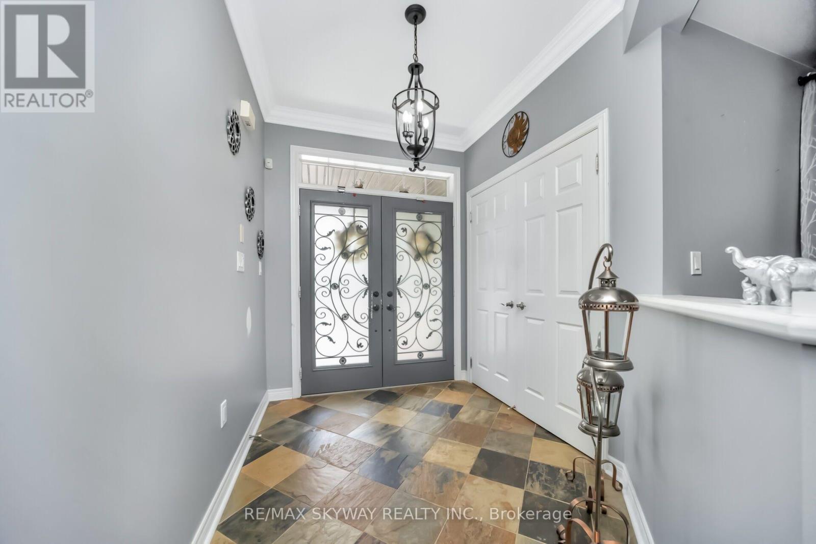 51 Learmont Avenue, Caledon, Ontario  L7C 3N3 - Photo 6 - W13701870
