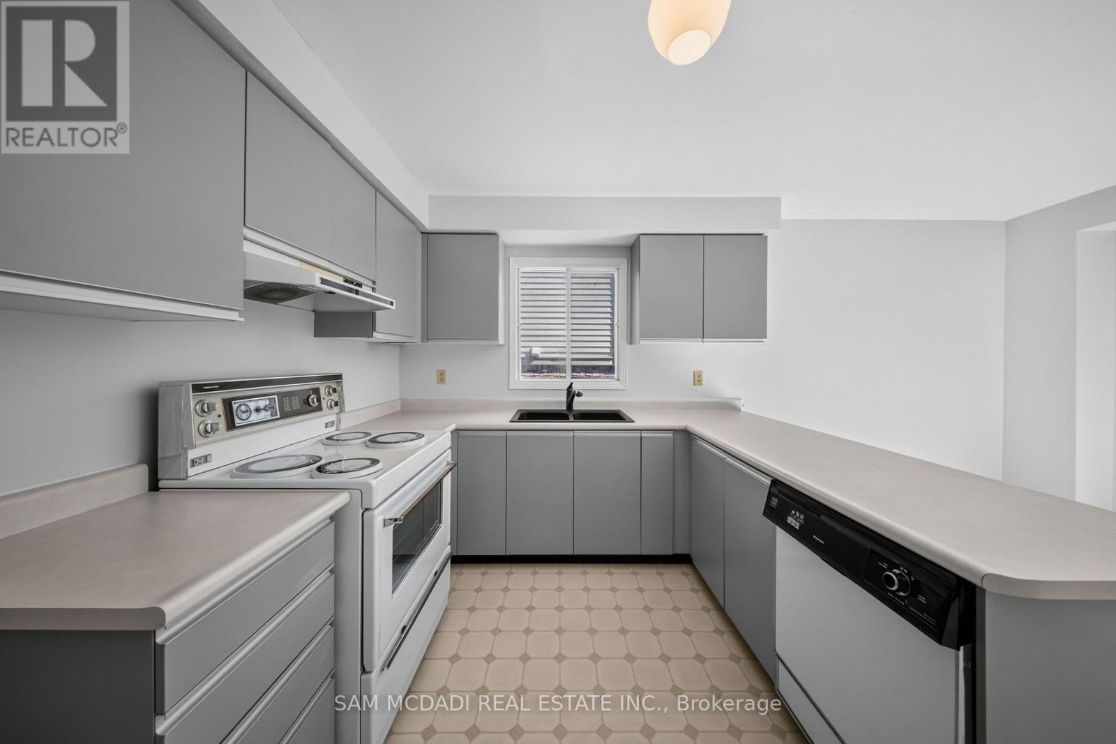 6200 Prairie Circle, Mississauga, Ontario  L5N 5Y4 - Photo 12 - W13701904